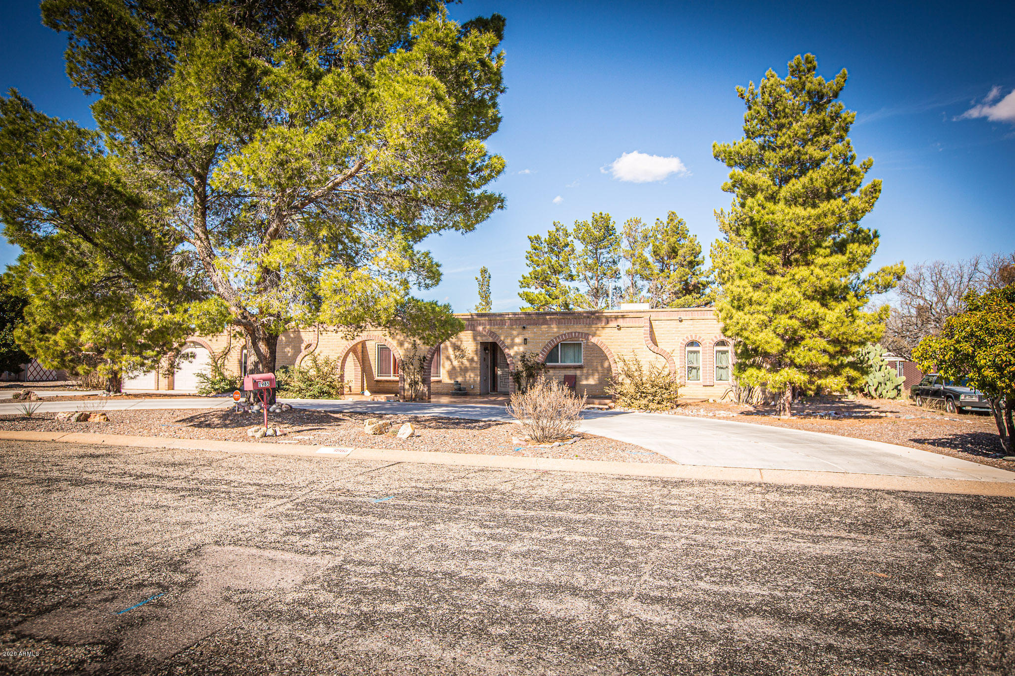 TOWN & COUNTRY ESTATES - Residential