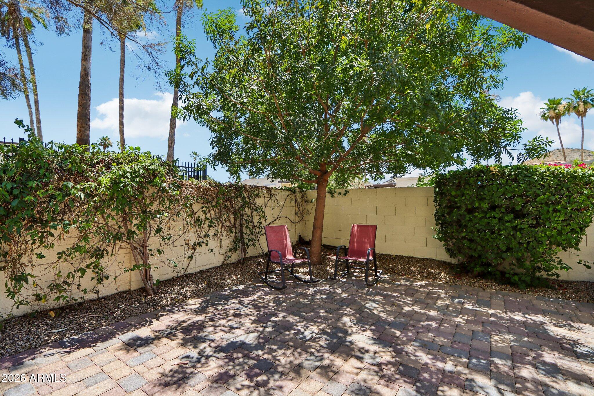 POINTE SOUTH MOUNTAIN UNIT 2 - Residential