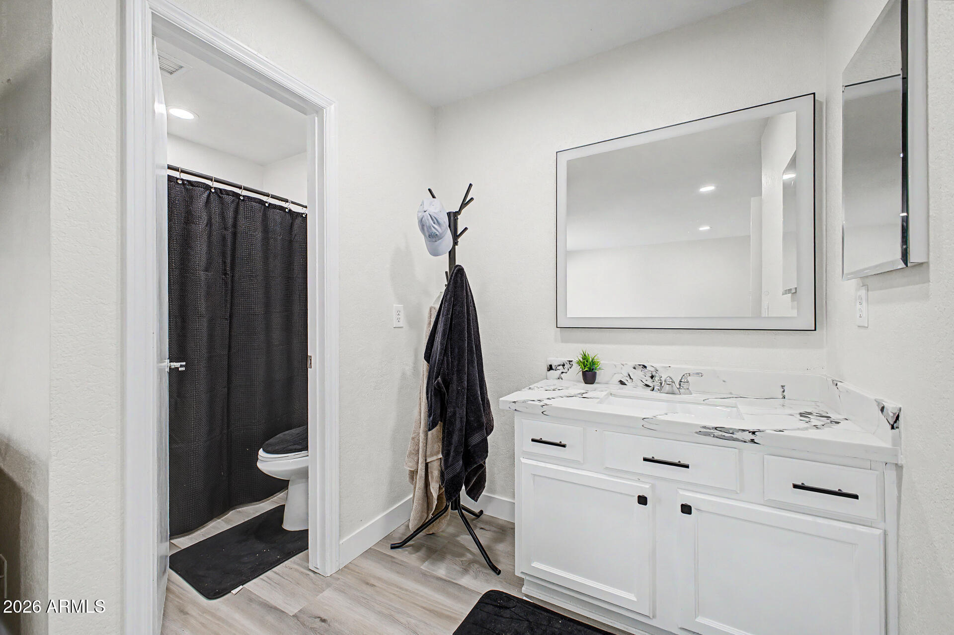 MESA VISTA ESTATES AMD - Residential