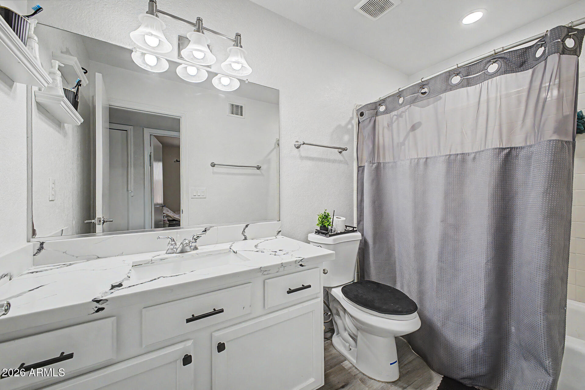 MESA VISTA ESTATES AMD - Residential