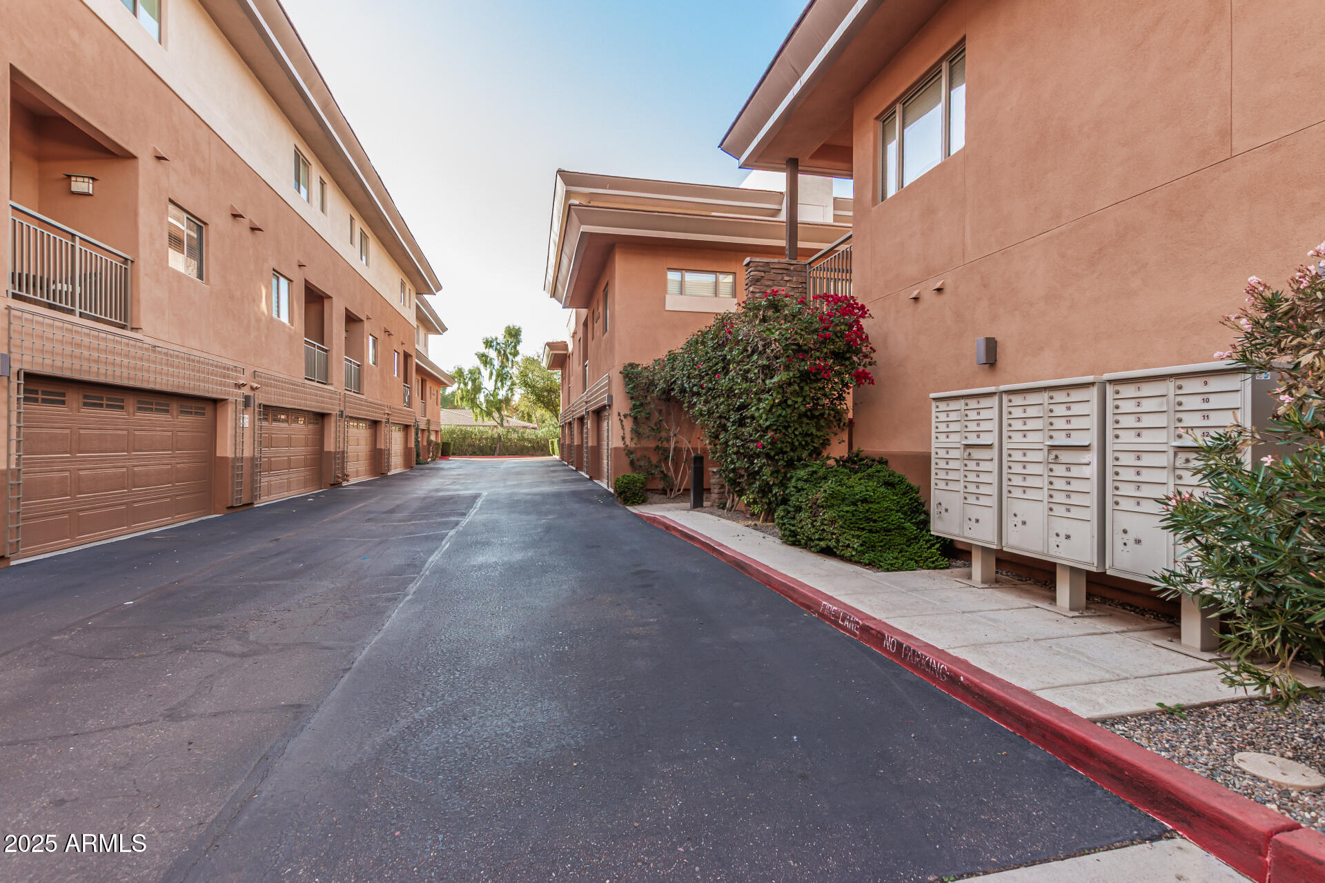 SANDALO TOWNHOMES CONDOMINIUM - Residential