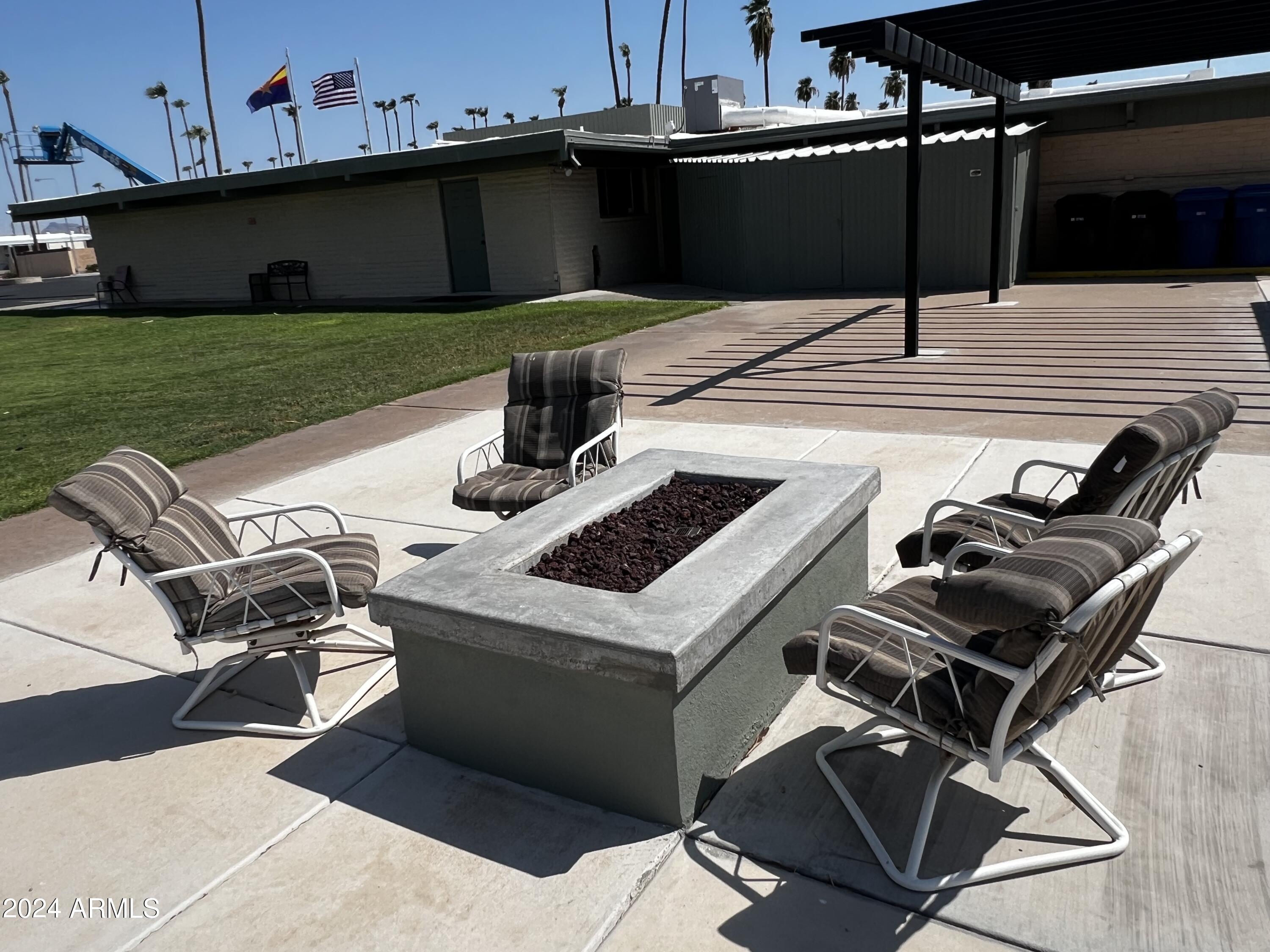 MESA MOBILE ESTATES - Residential