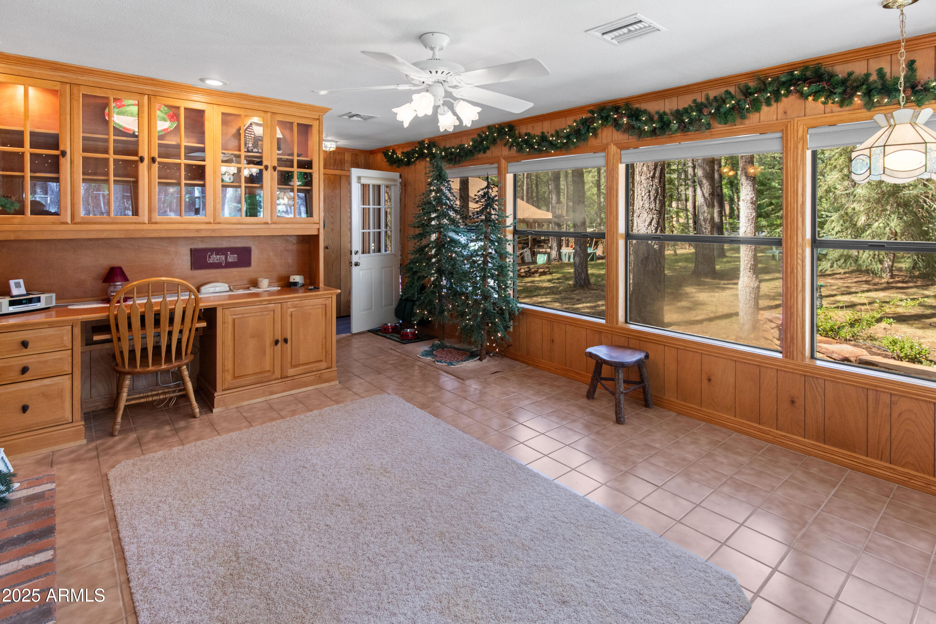 FOREST LAKES ESTATES 10 - Residential