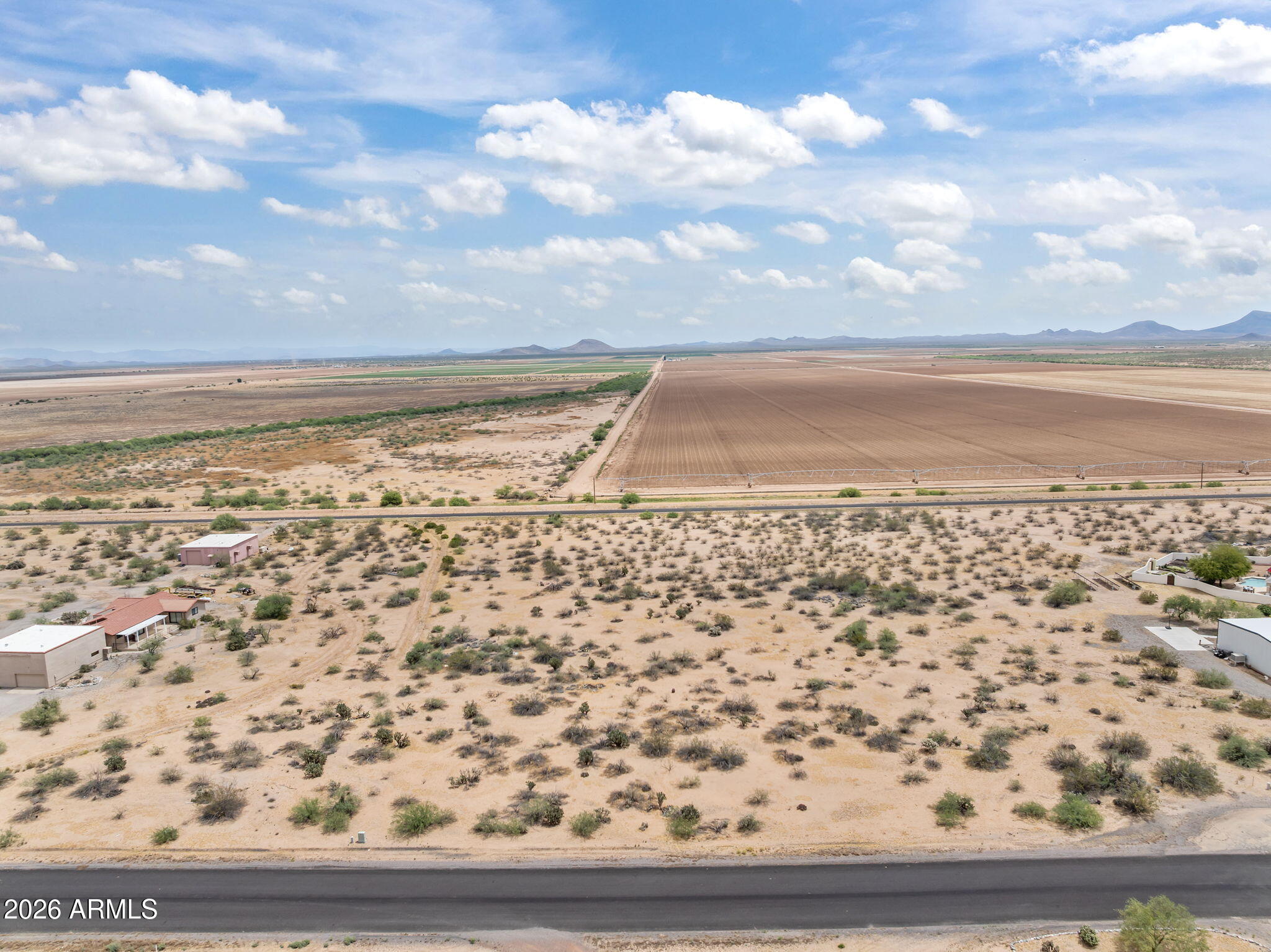 5 acres, no horses - Land