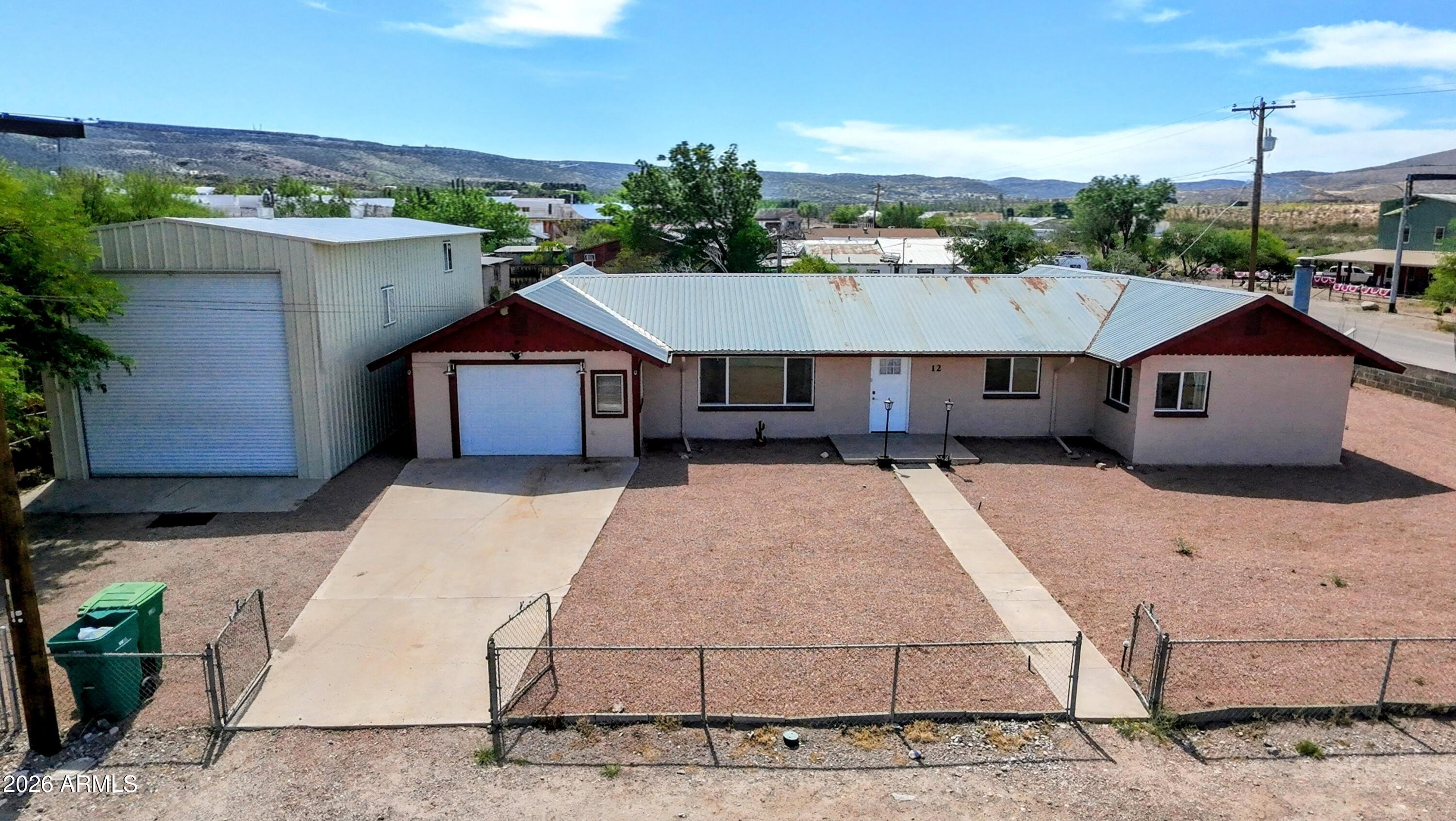 TOMBSTONE - Residential