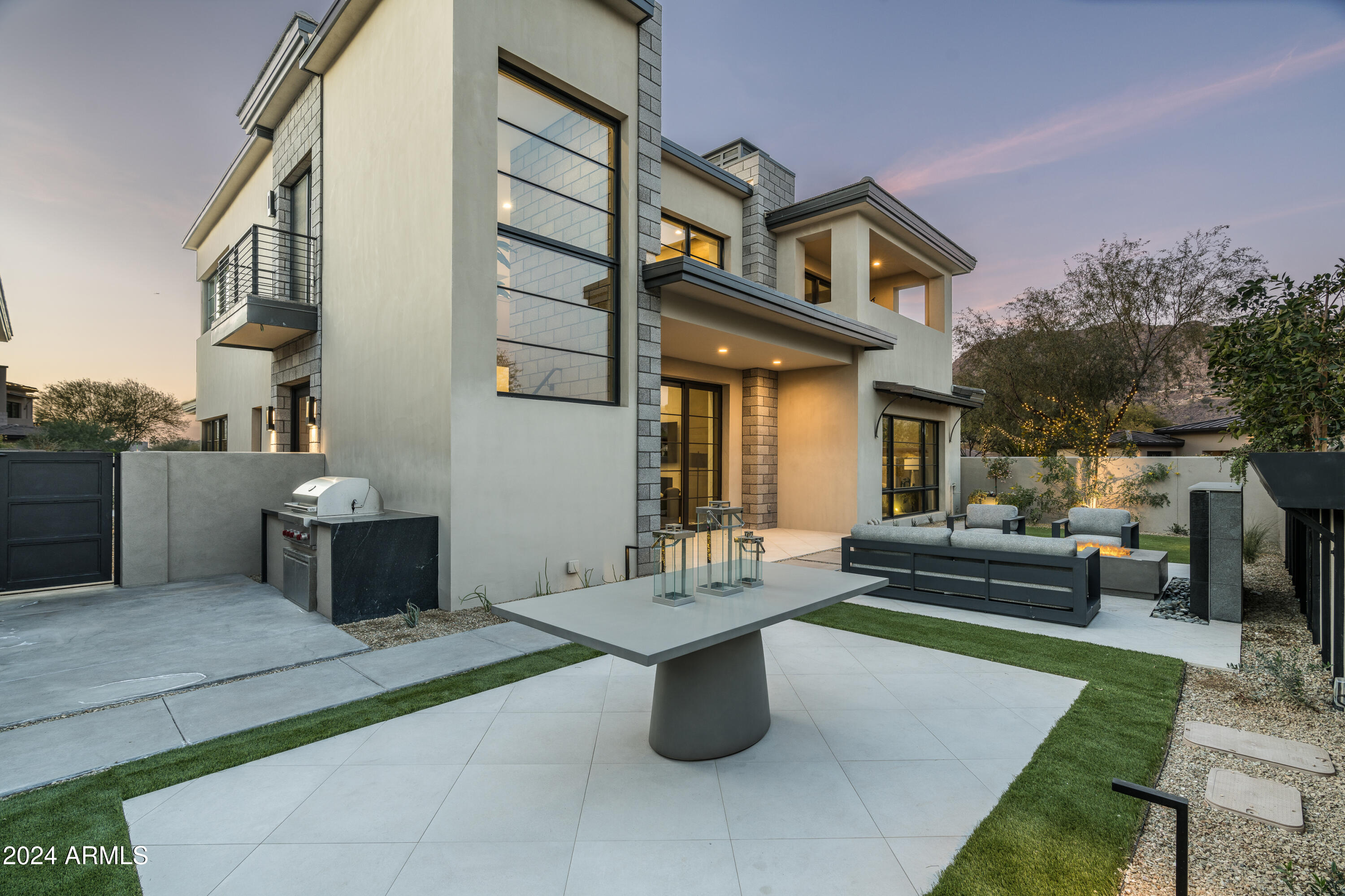 THE VILLAGE AT MOUNTAIN SHADOWS - Residential