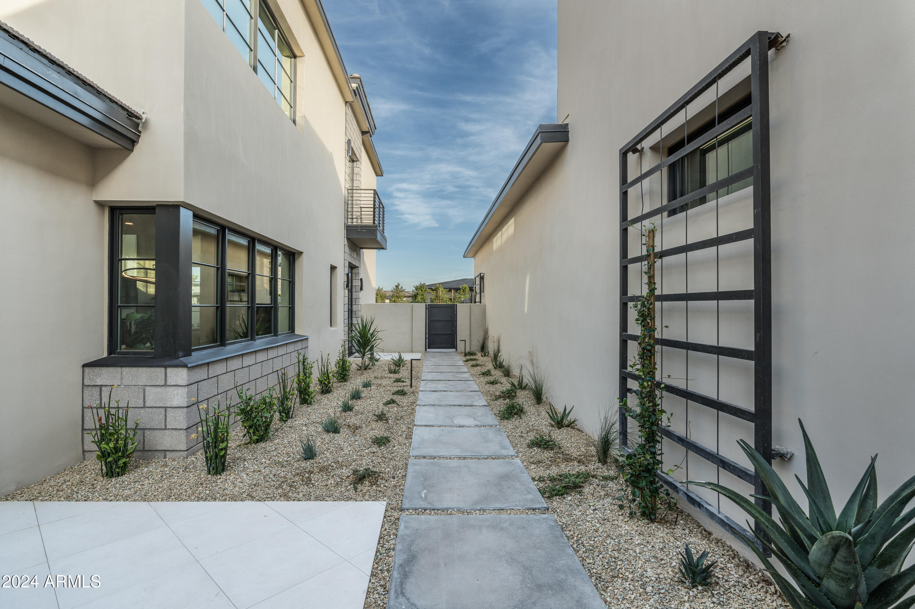 THE VILLAGE AT MOUNTAIN SHADOWS - Residential