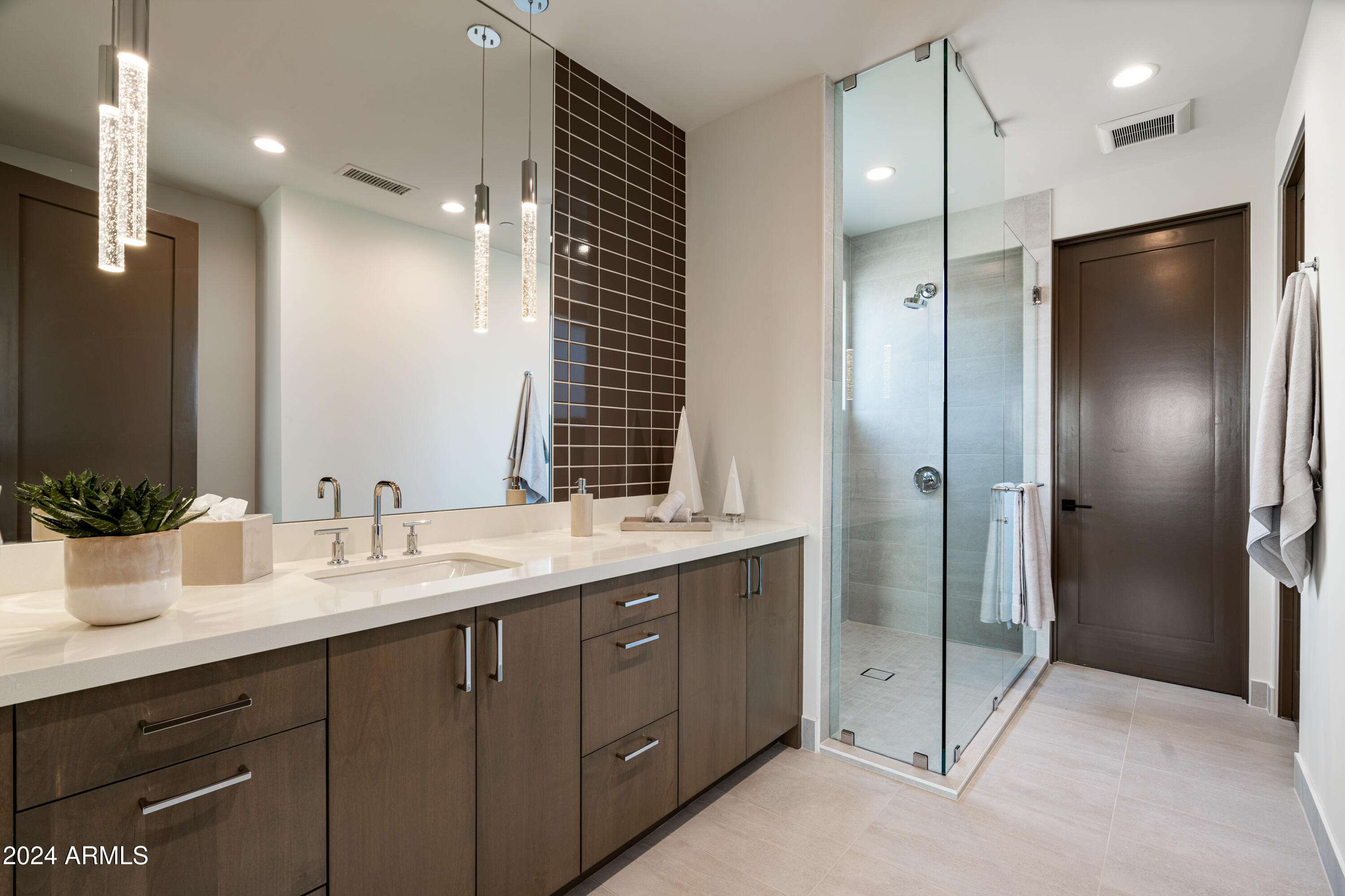 THE VILLAGE AT MOUNTAIN SHADOWS - Residential