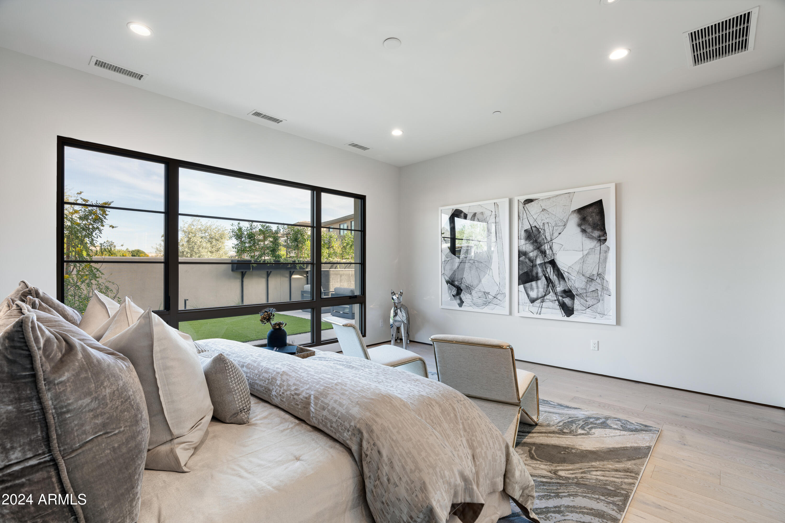 THE VILLAGE AT MOUNTAIN SHADOWS - Residential