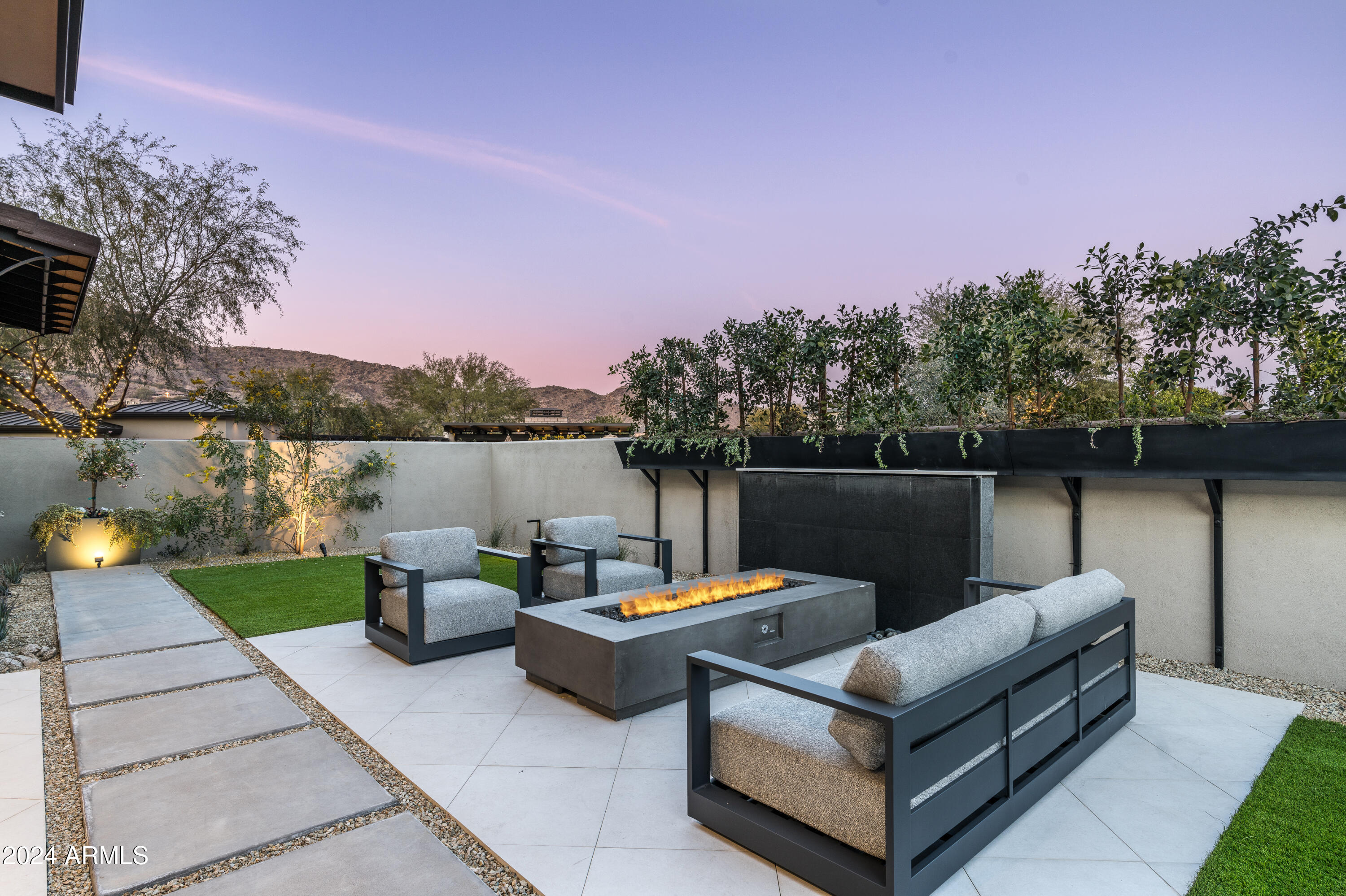 THE VILLAGE AT MOUNTAIN SHADOWS - Residential
