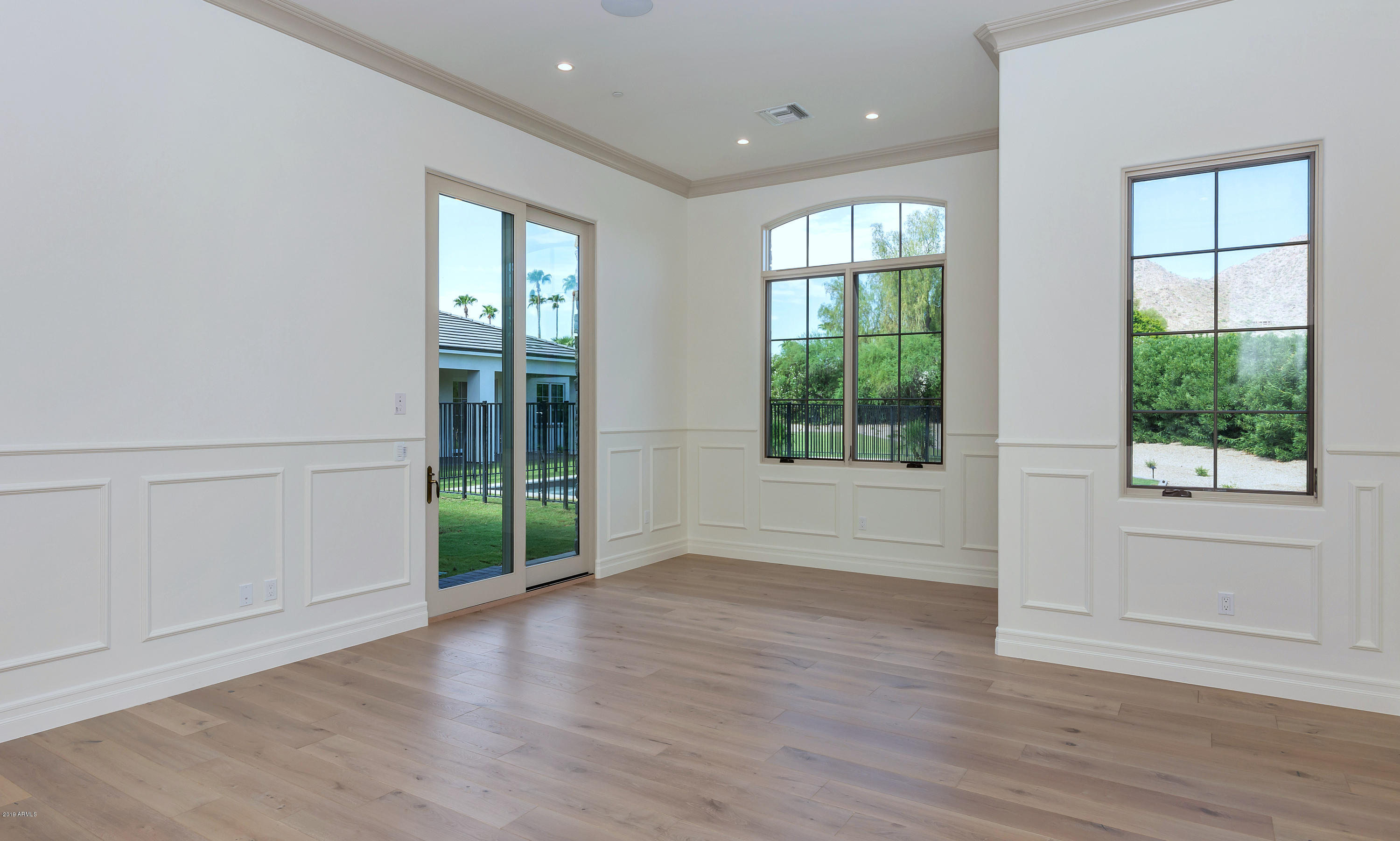 CASA BLANCA ESTATES LOT 20-37 & TR A - Residential