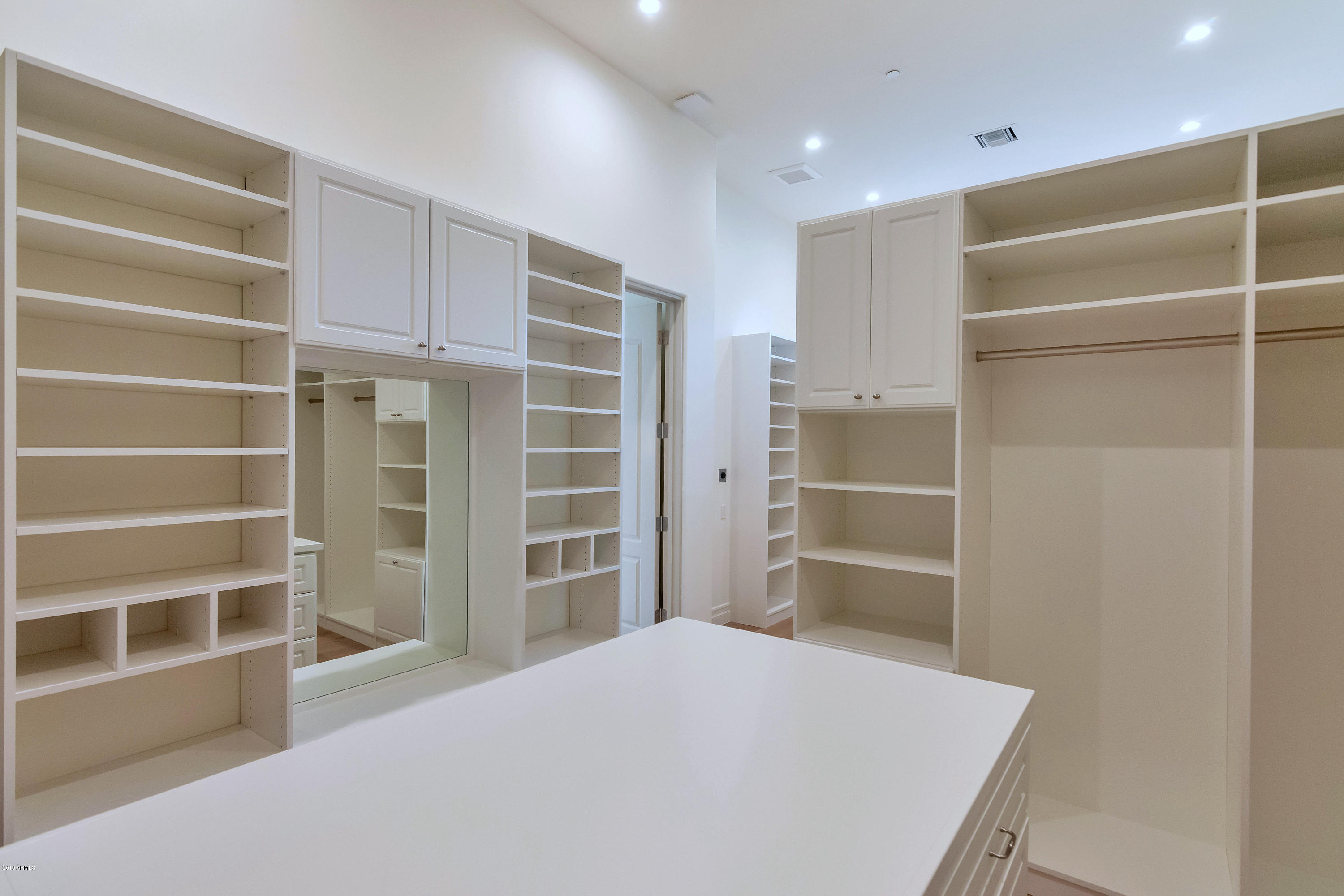 CASA BLANCA ESTATES LOT 20-37 & TR A - Residential
