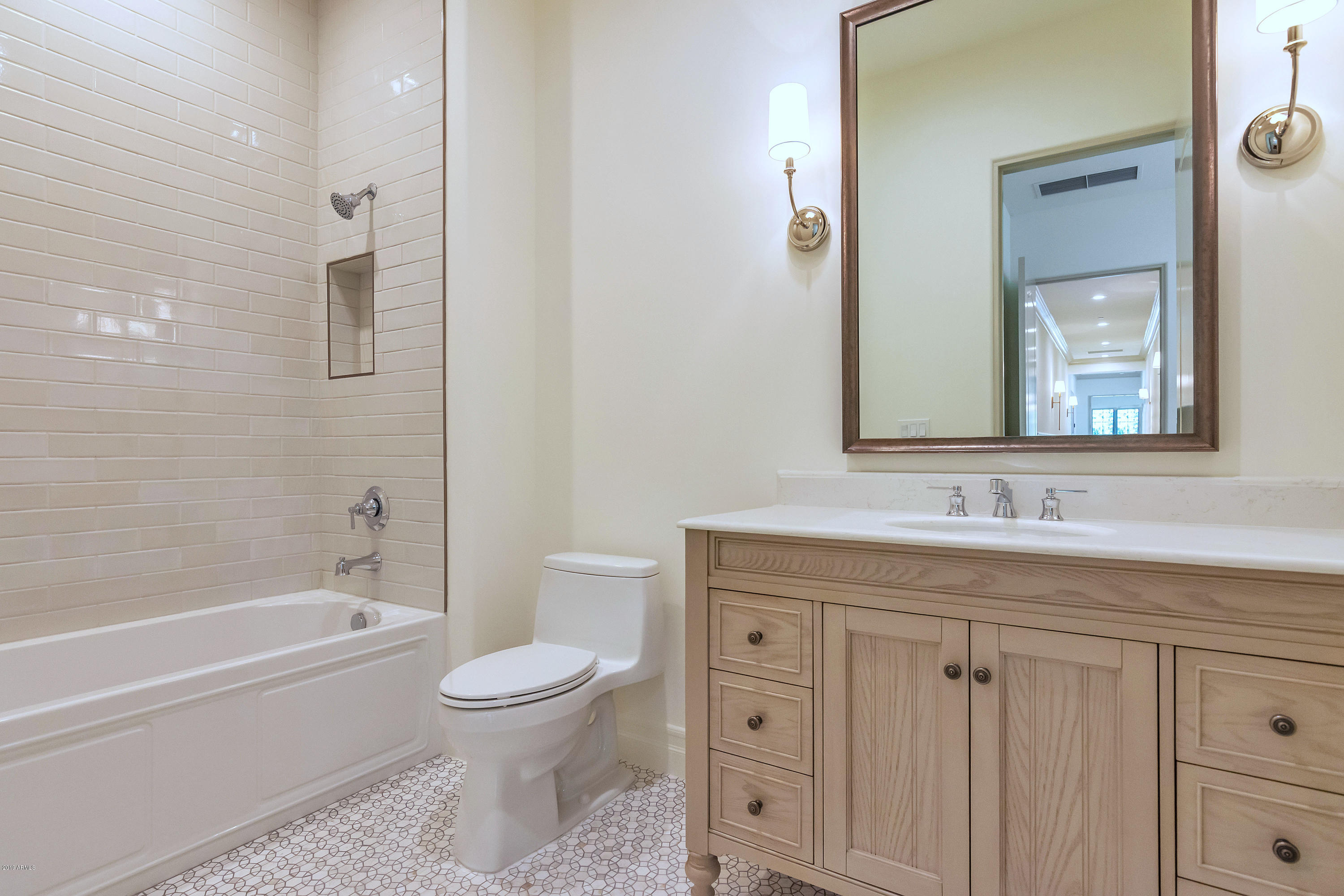 CASA BLANCA ESTATES LOT 20-37 & TR A - Residential