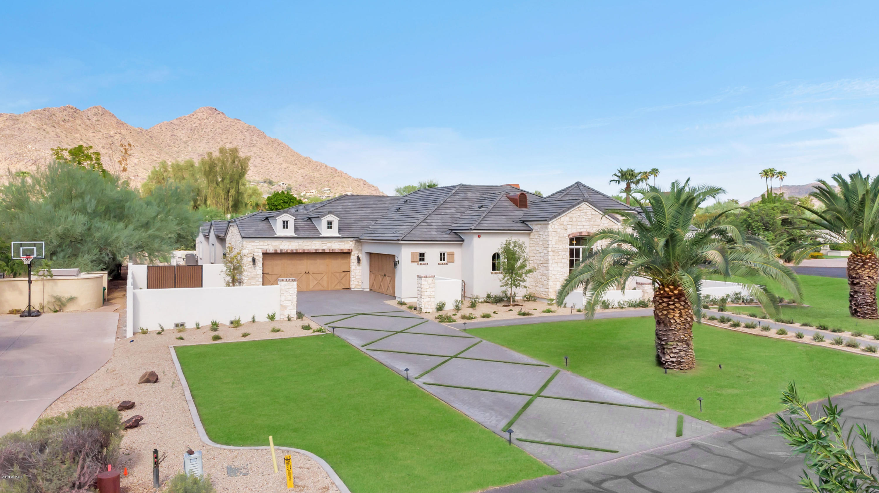 CASA BLANCA ESTATES LOT 20-37 & TR A - Residential