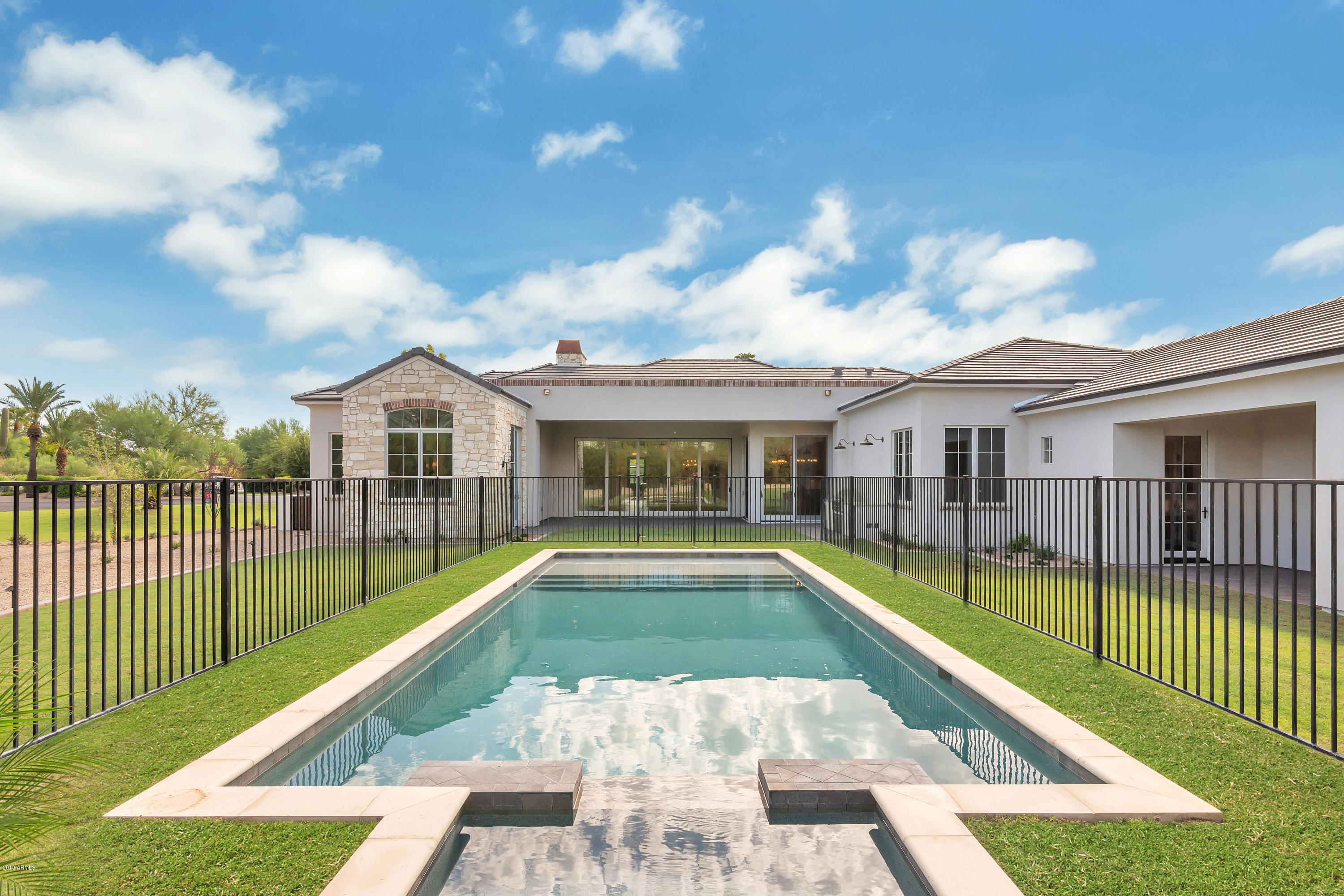 CASA BLANCA ESTATES LOT 20-37 & TR A - Residential