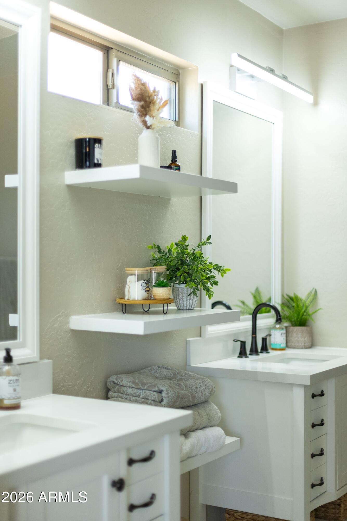 SENITA UNIT 1 - Residential