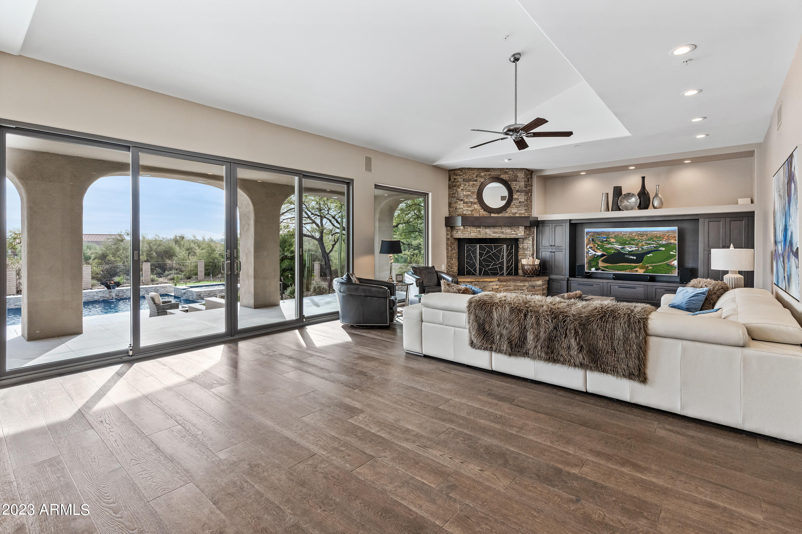 Santa Catalina Estates - Residential