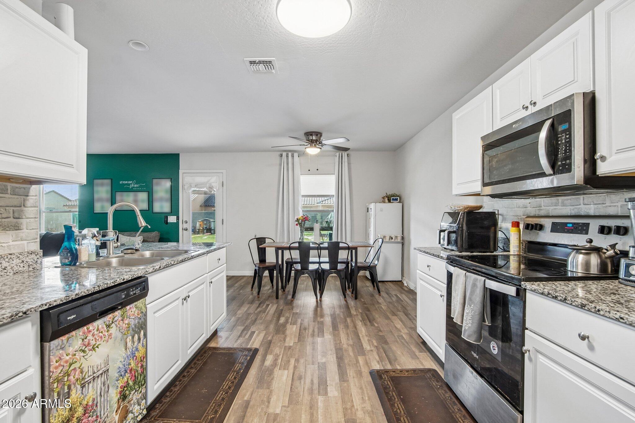 DOMINION CREEK - Residential