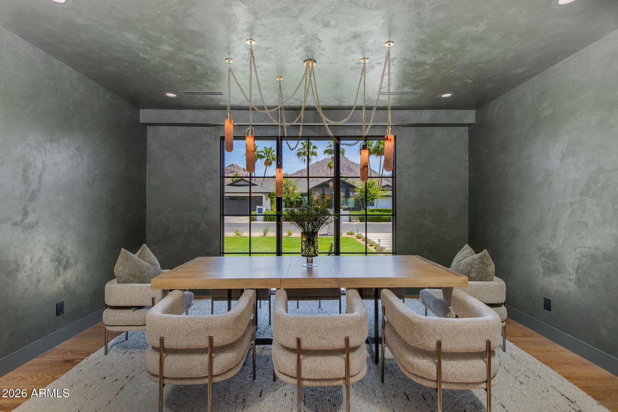 FAIRLANE 3 - Residential