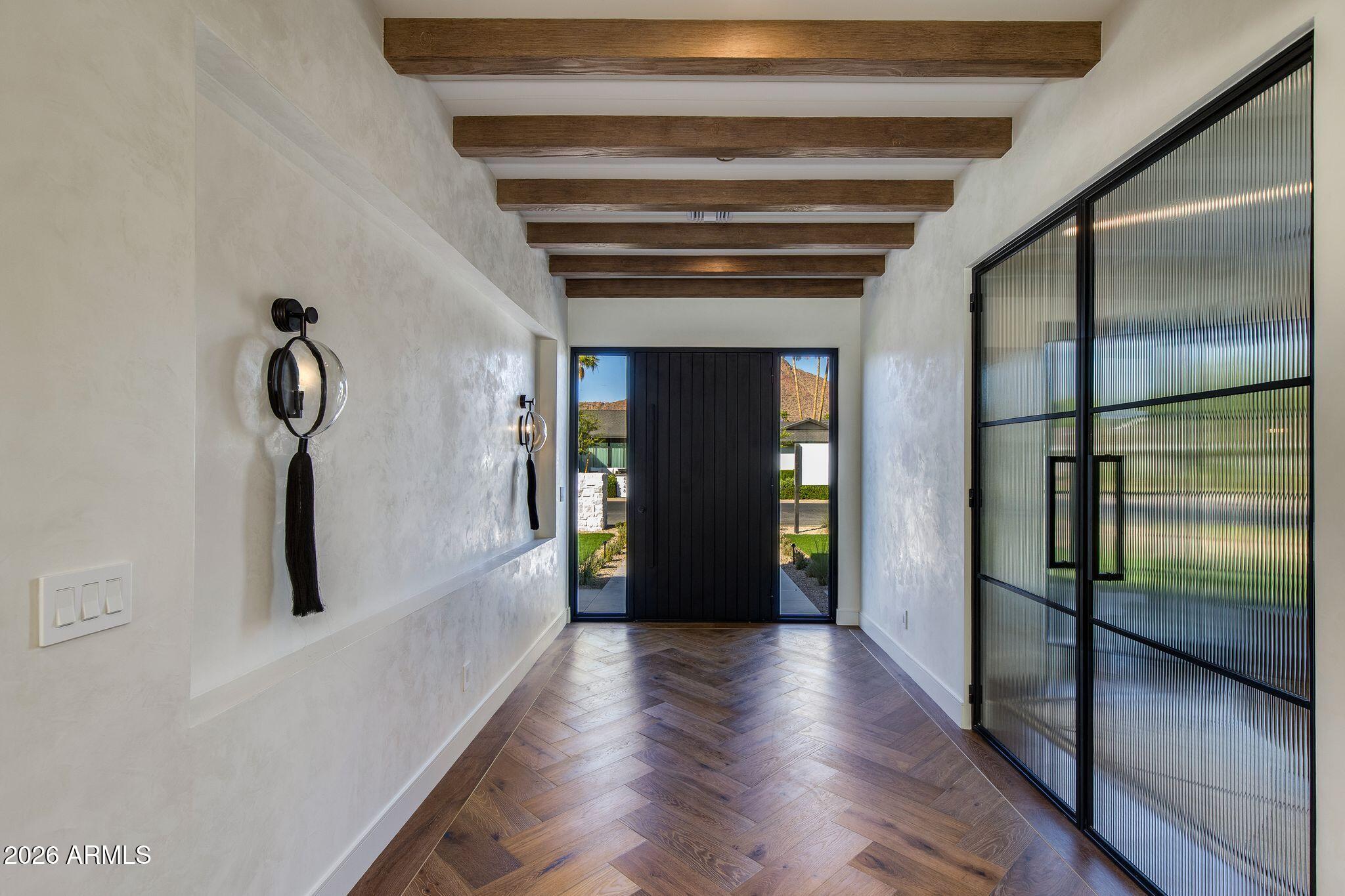 FAIRLANE 3 - Residential