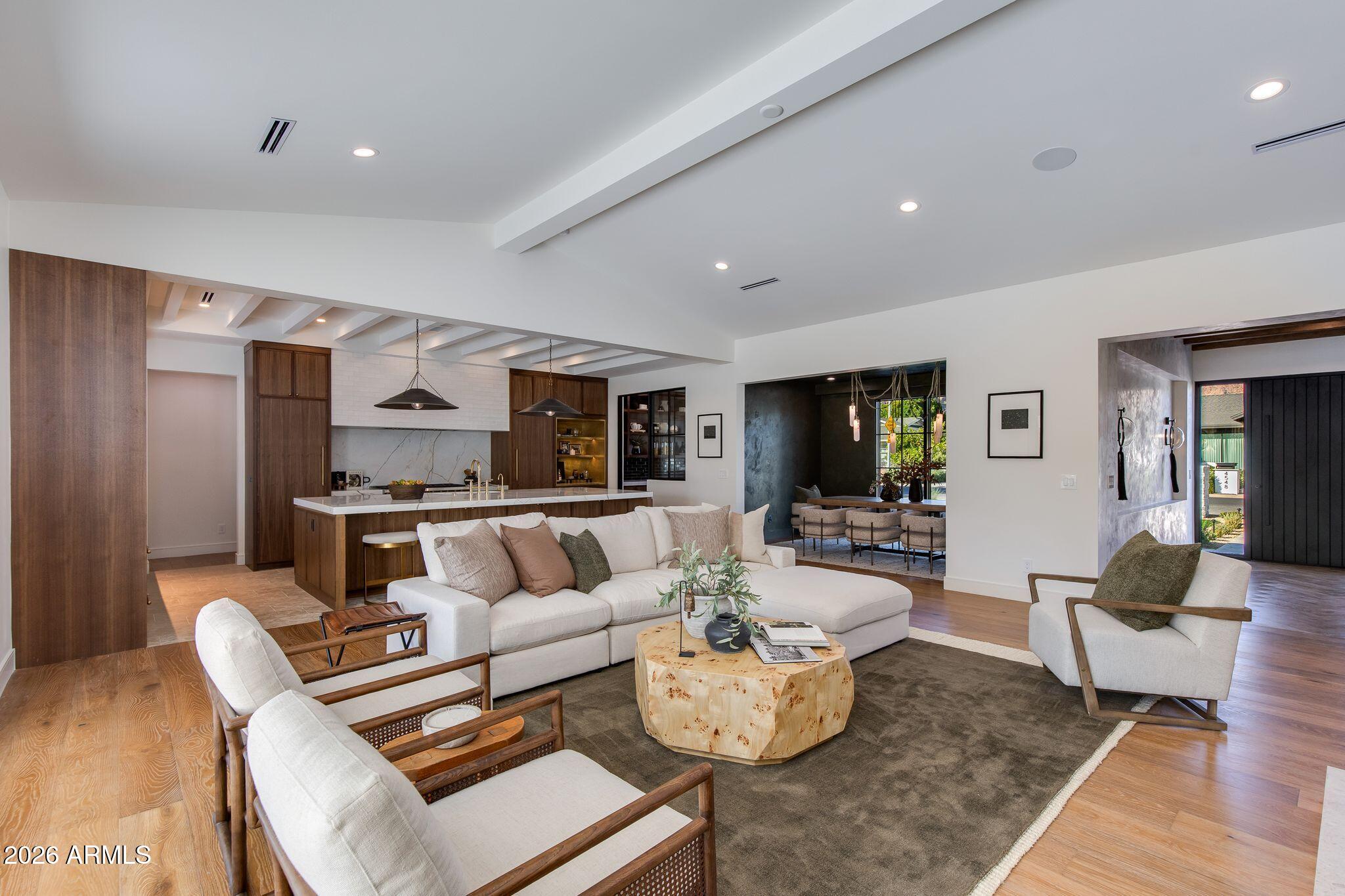 FAIRLANE 3 - Residential