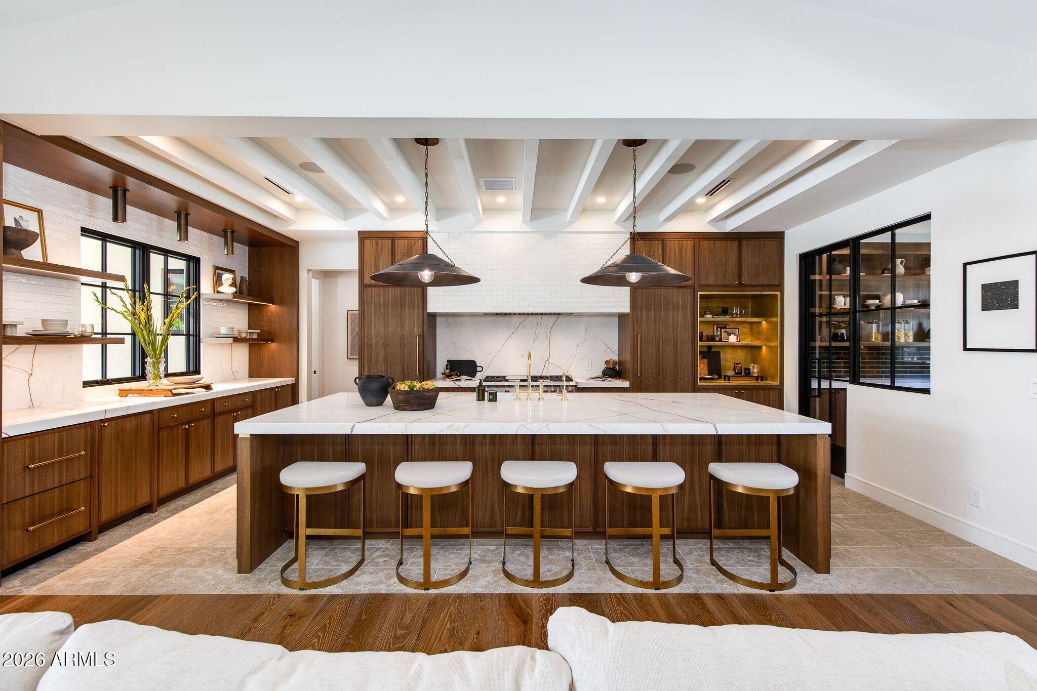 FAIRLANE 3 - Residential