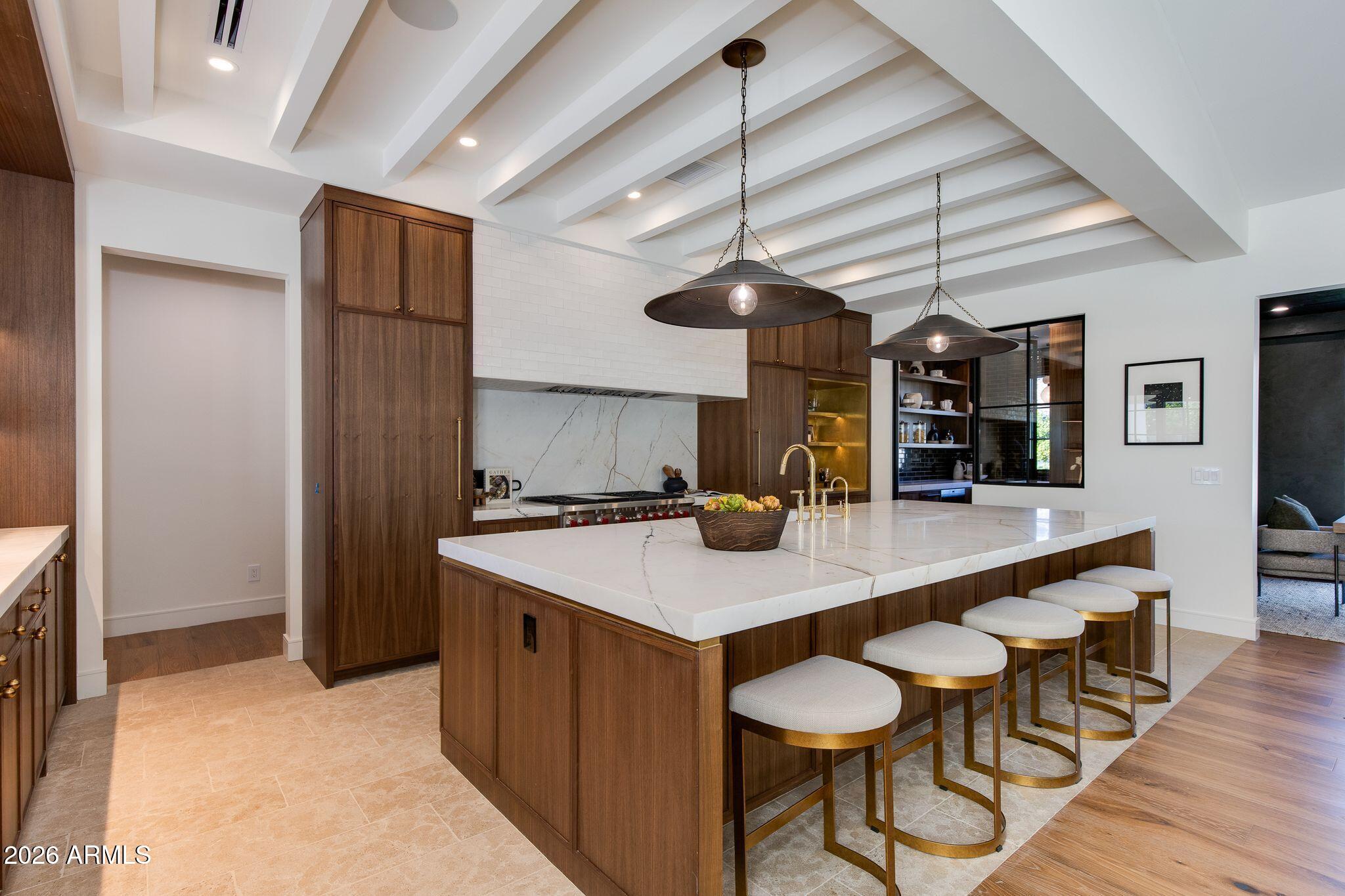 FAIRLANE 3 - Residential