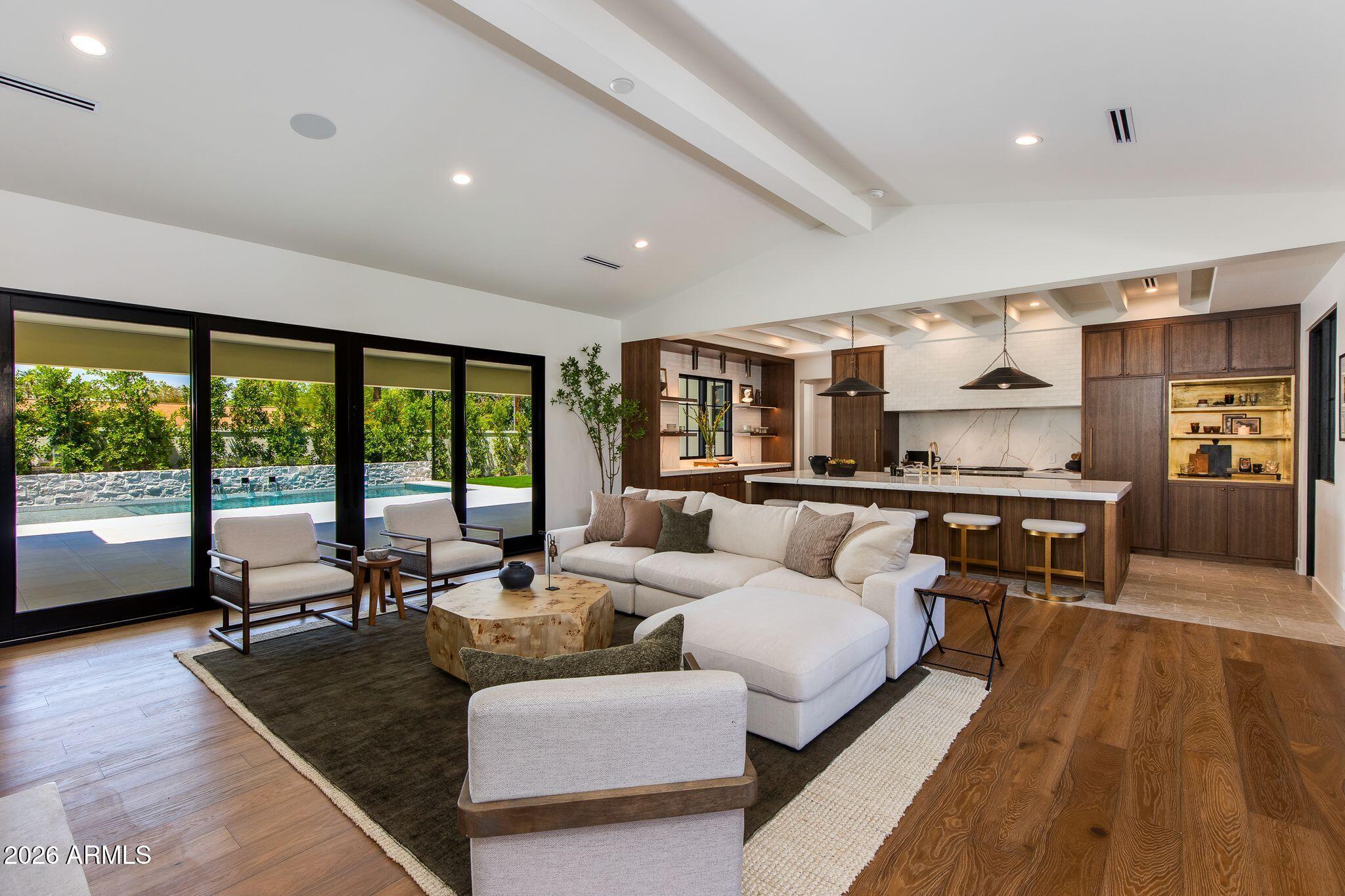 FAIRLANE 3 - Residential