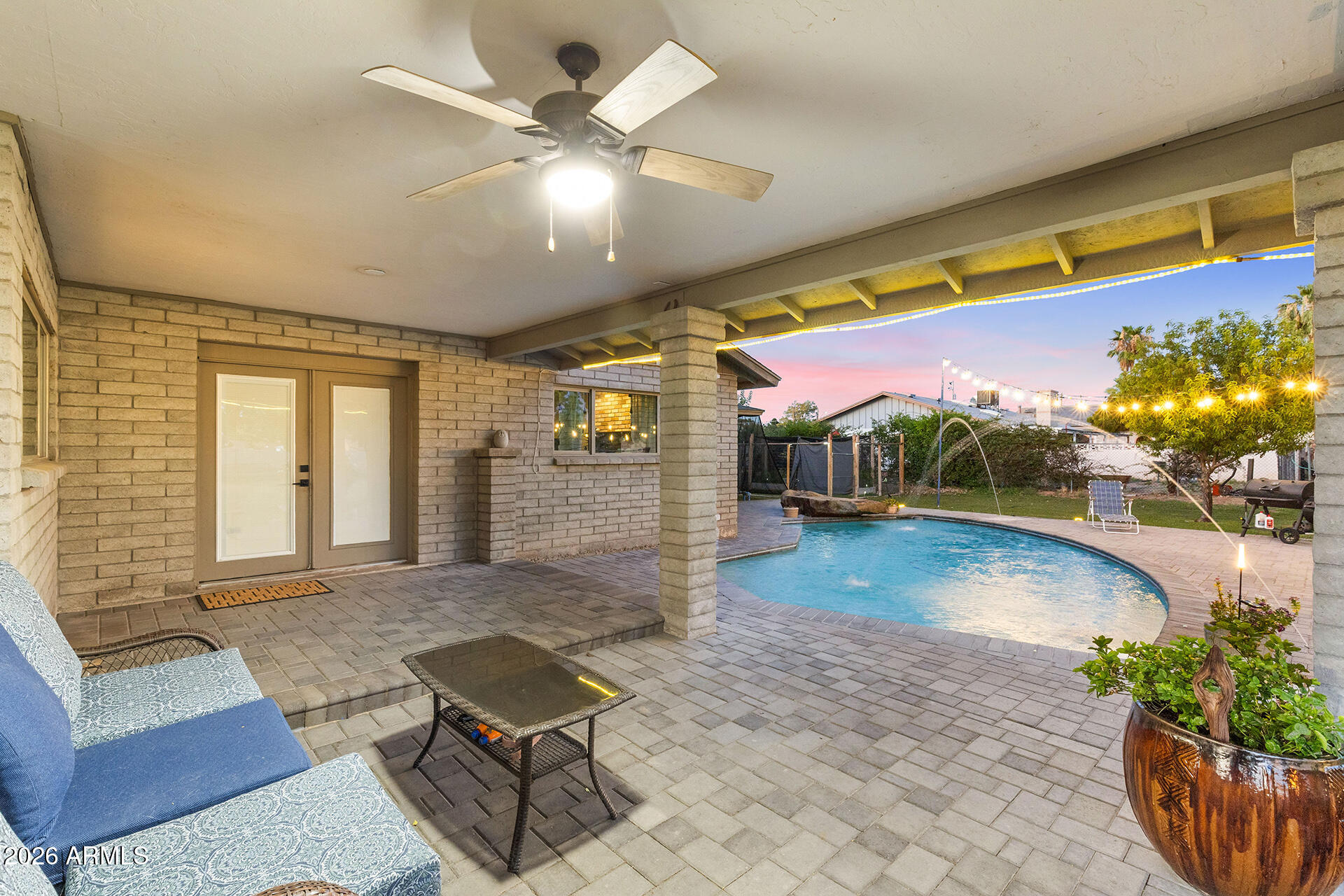 SUNBURST FARMS 12 - Residential