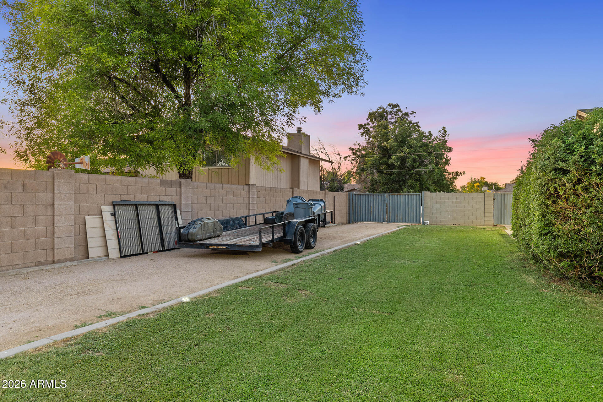 SUNBURST FARMS 12 - Residential