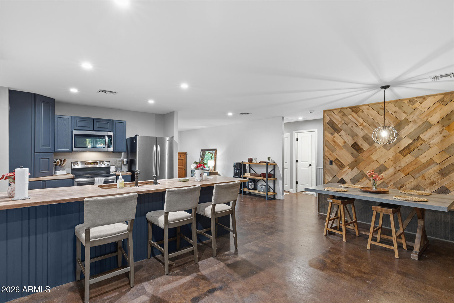 SUNBURST FARMS 12 - Residential