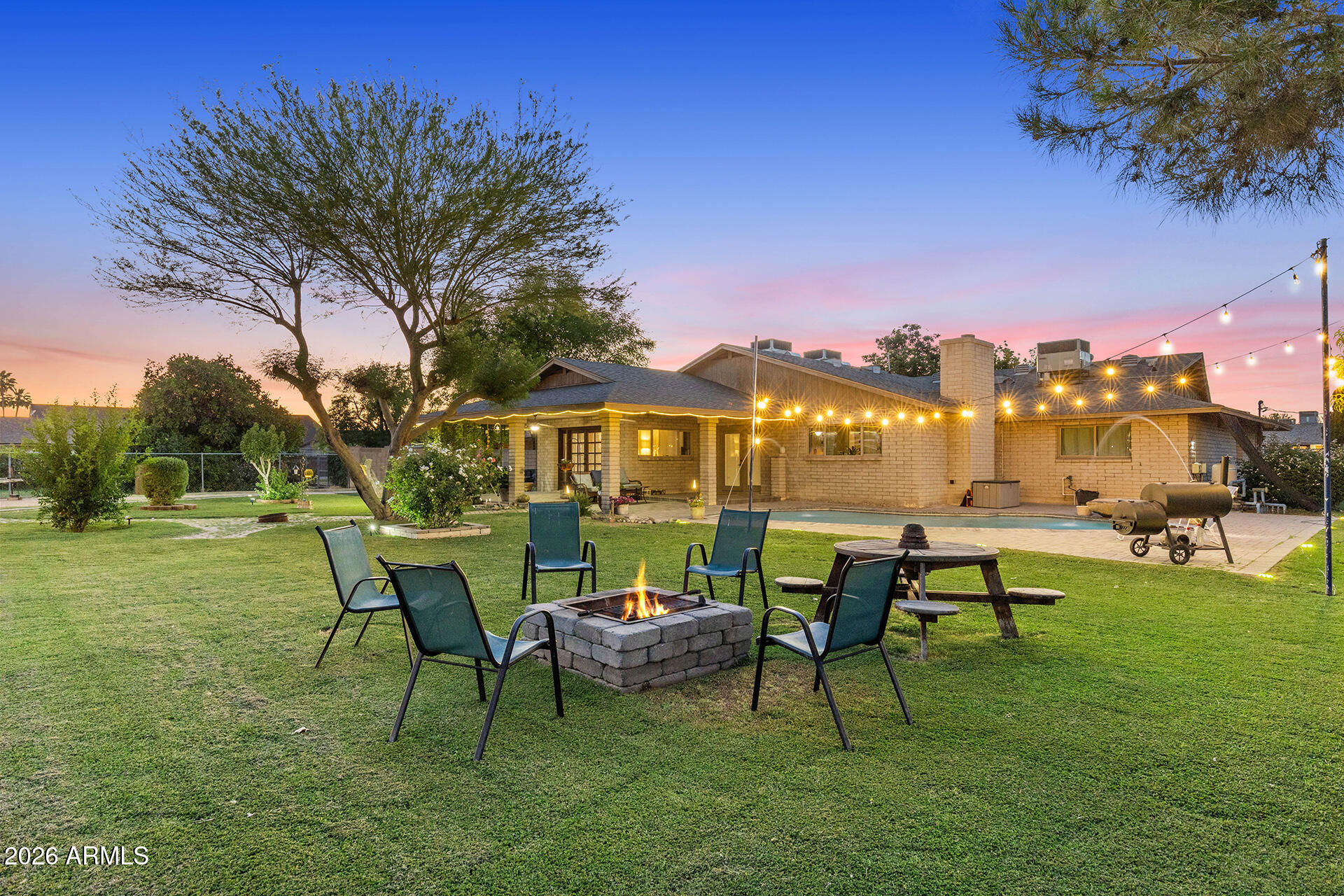SUNBURST FARMS 12 - Residential