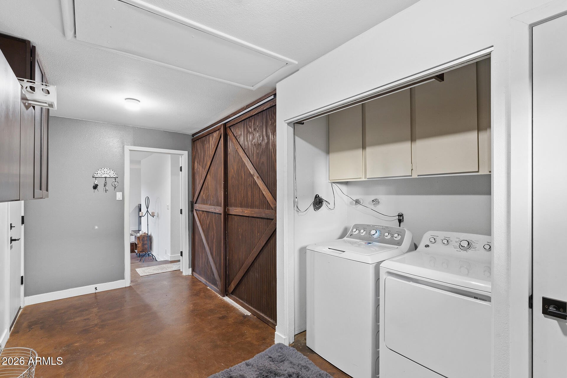 SUNBURST FARMS 12 - Residential