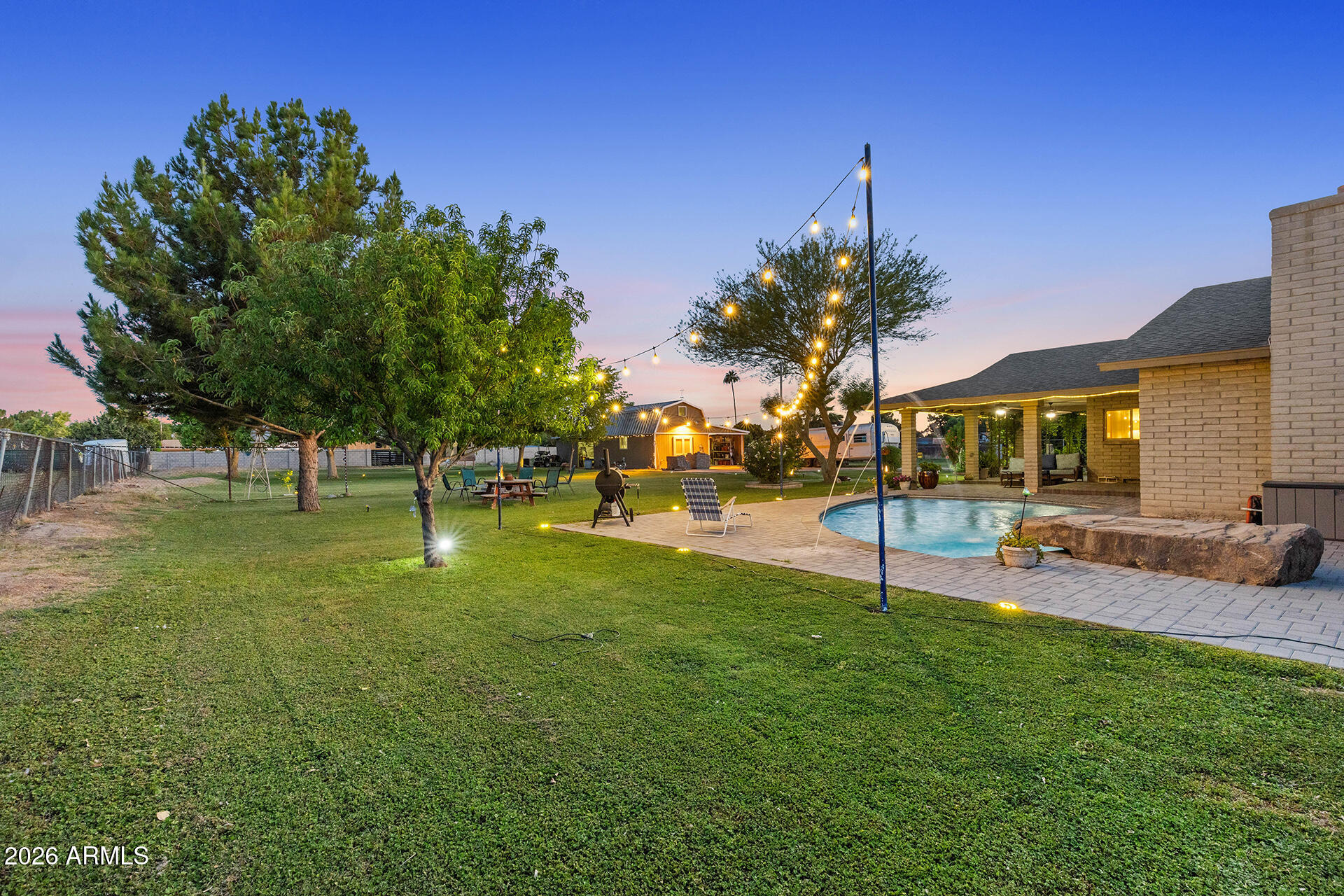 SUNBURST FARMS 12 - Residential
