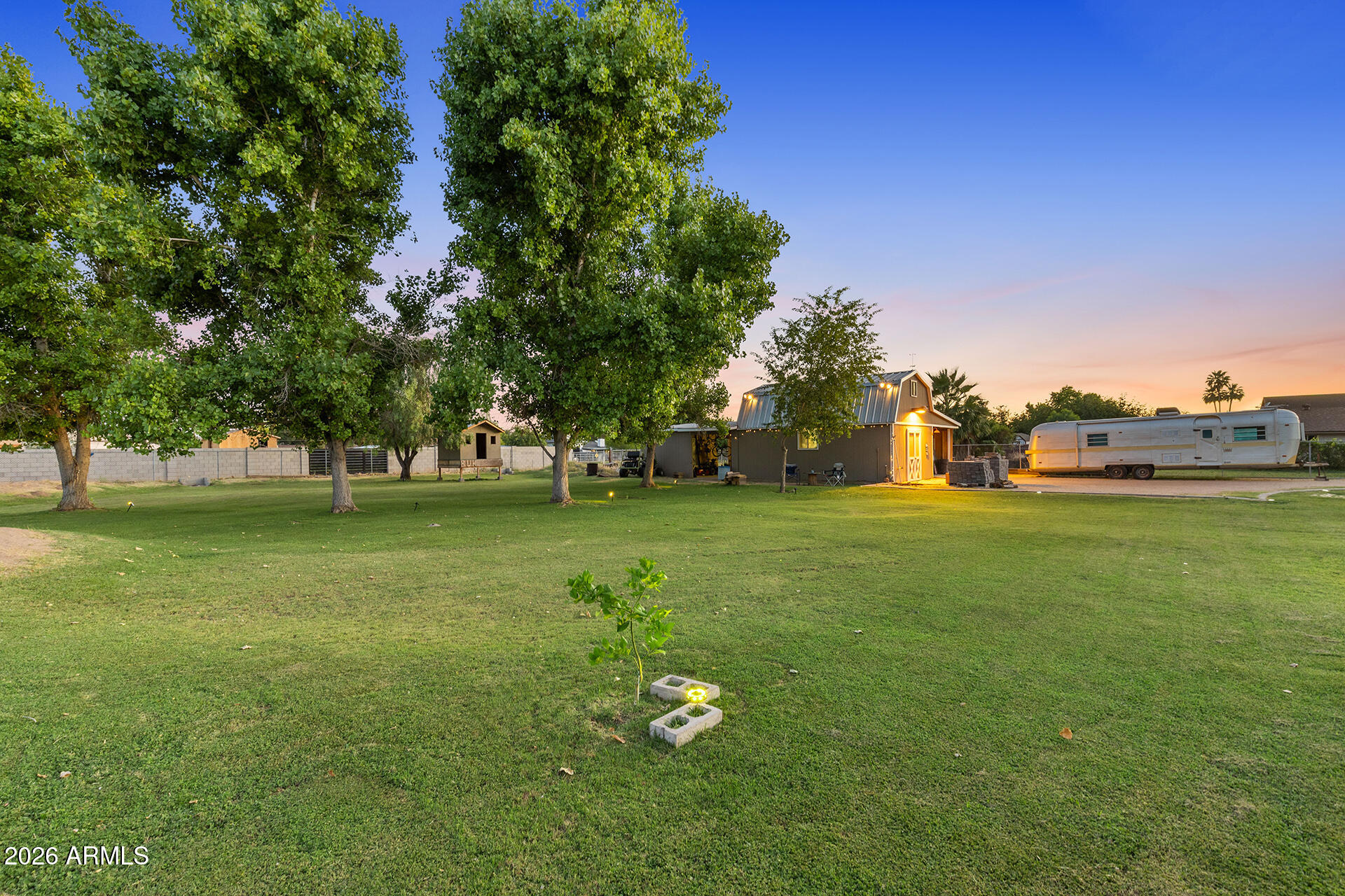 SUNBURST FARMS 12 - Residential