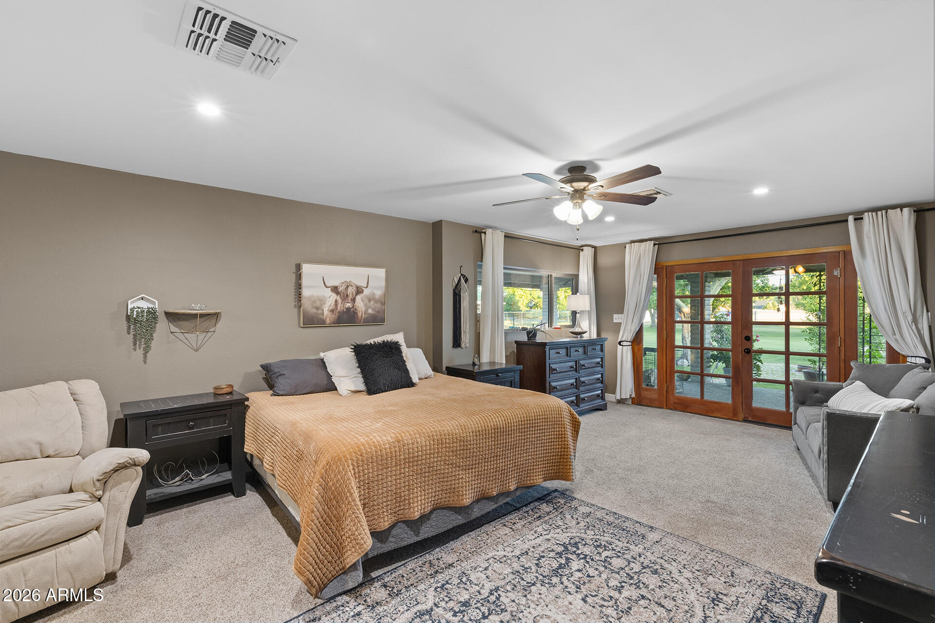 SUNBURST FARMS 12 - Residential