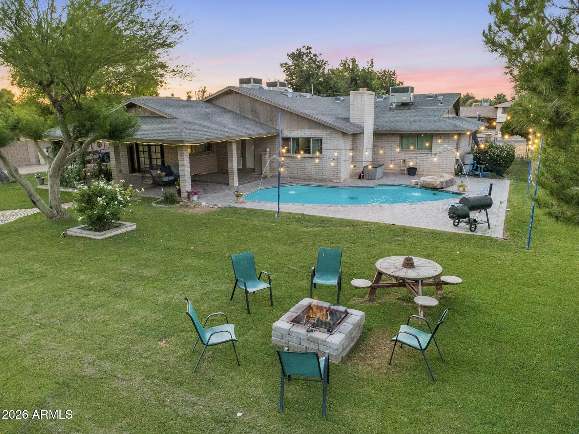 SUNBURST FARMS 12 - Residential