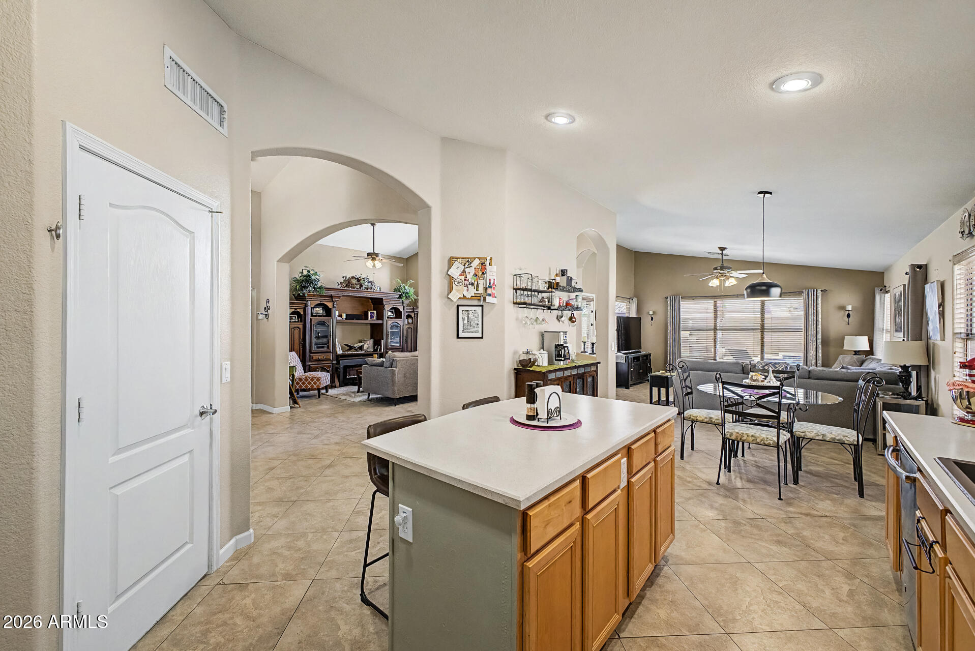 MESQUITE CANYON - Residential