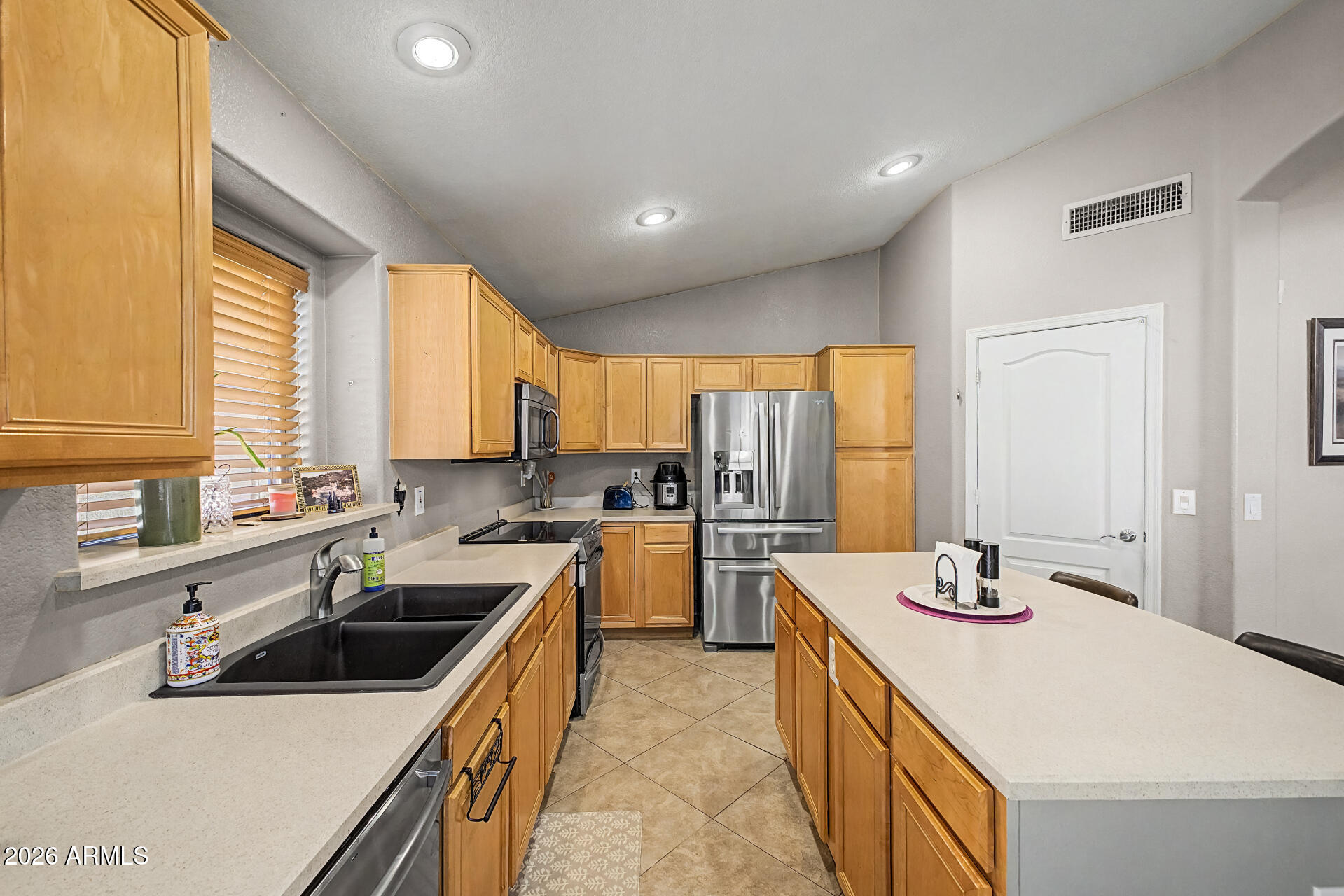 MESQUITE CANYON - Residential