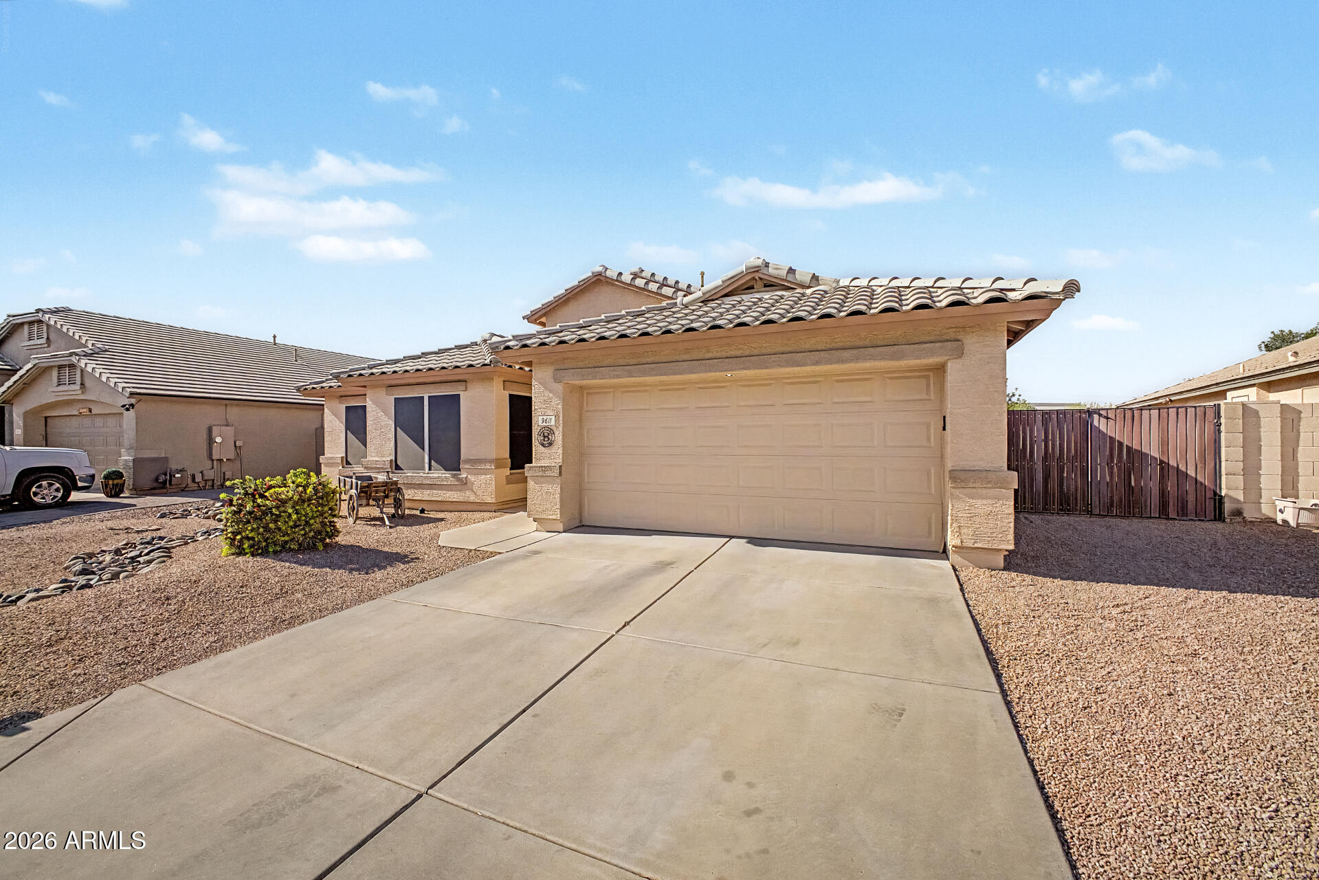 MESQUITE CANYON - Residential