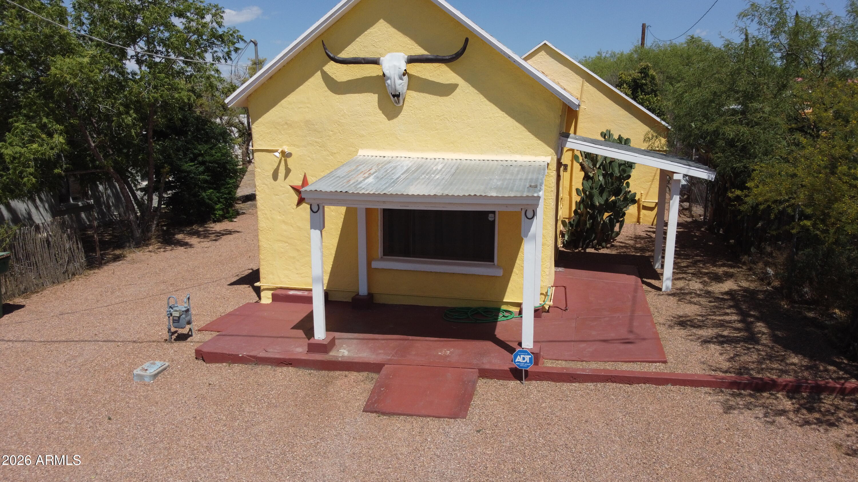TOMBSTONE - Residential