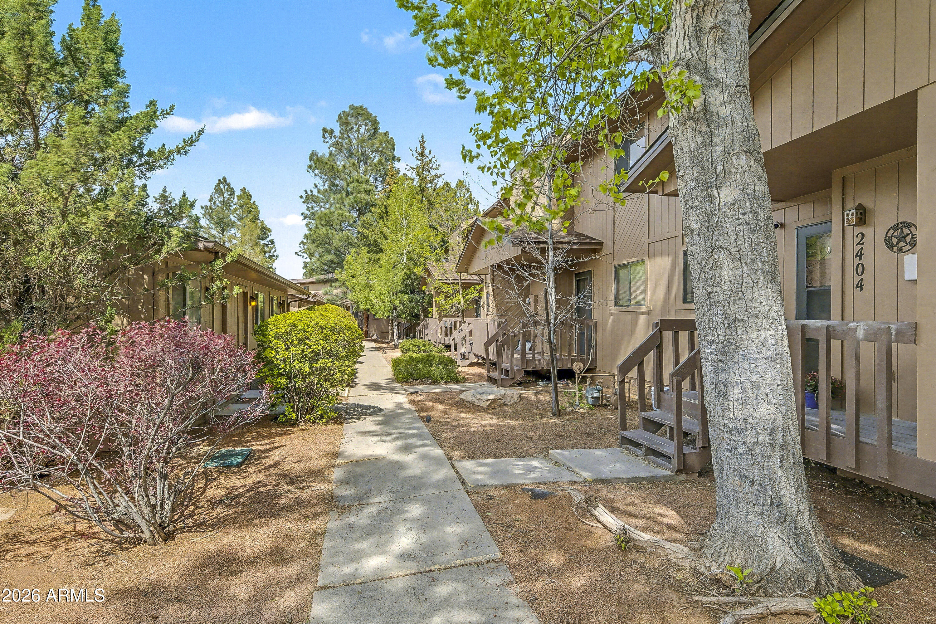 ELK RUN TOWNHOUSES AMENDED - Residential