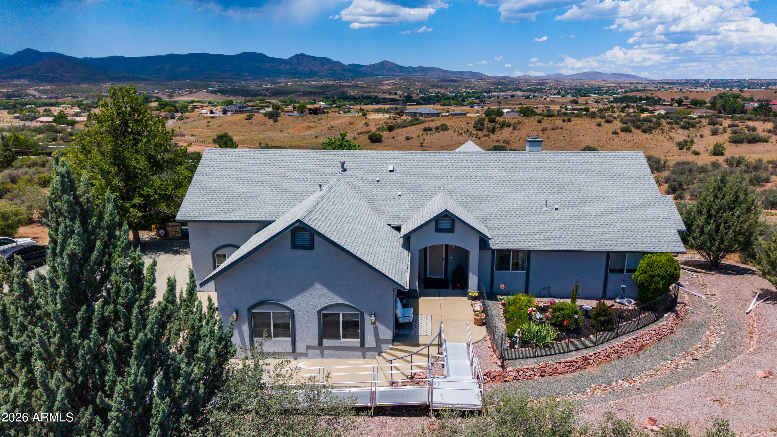 MEADOW RANCH - Residential