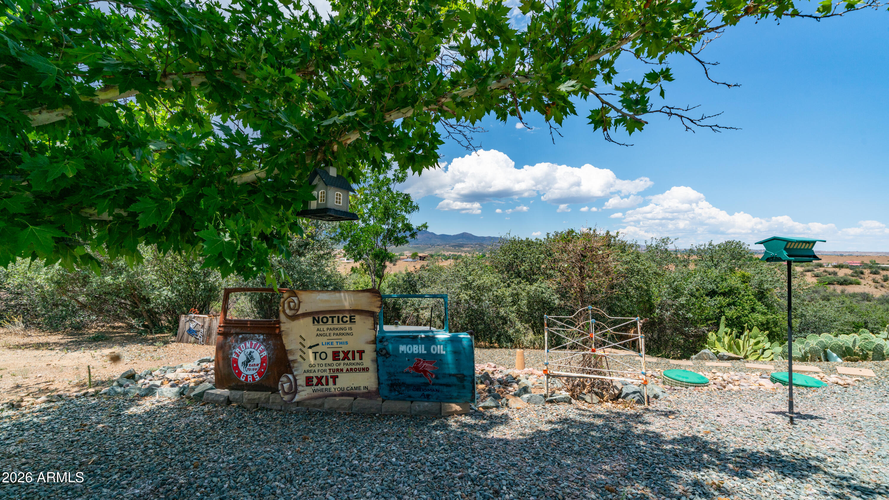 MEADOW RANCH - Residential