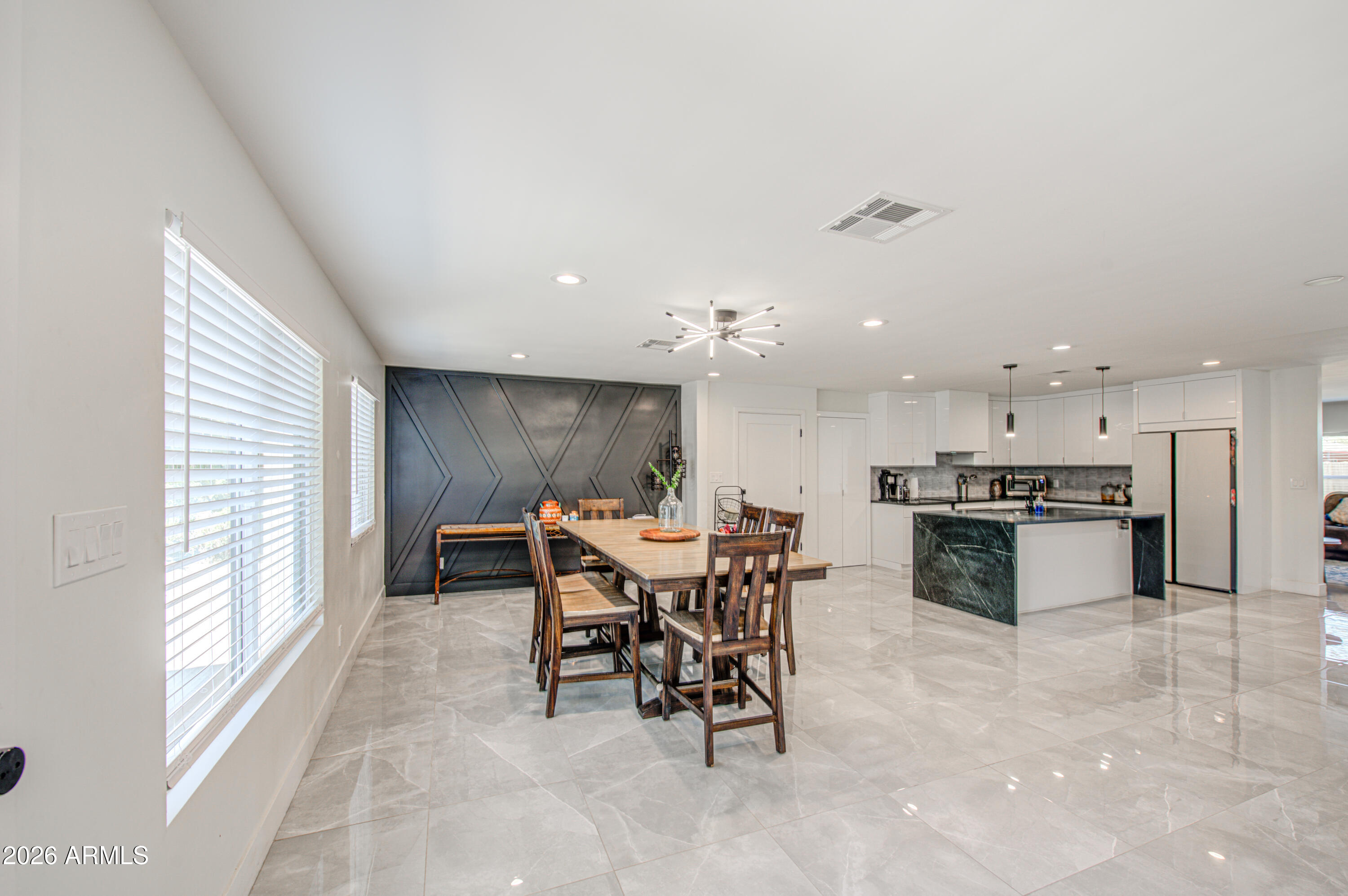 SOUTH COUNTRY CLUB MANOR - Residential