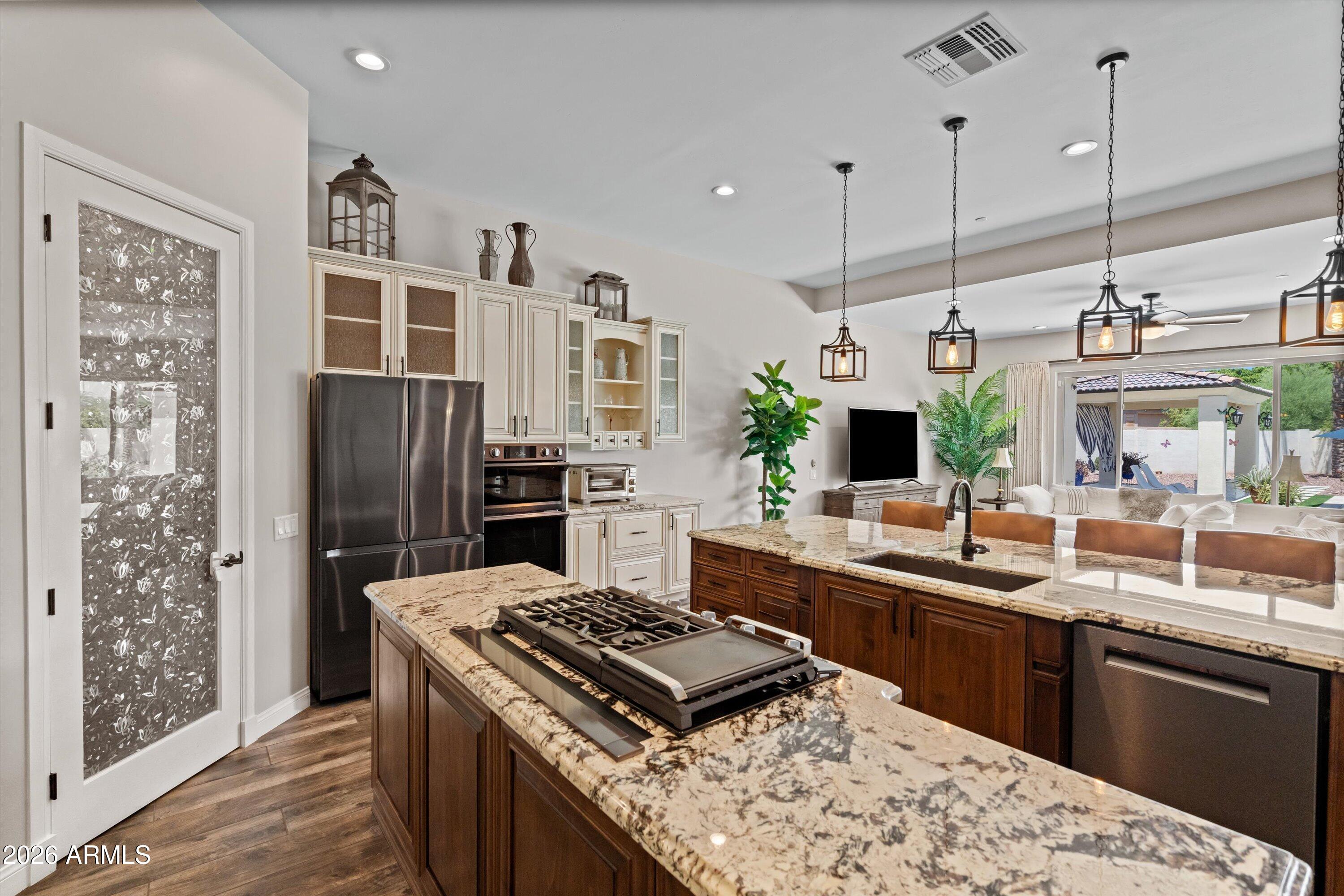 RUSSELL RANCH PHASE 3 REPLAT - Residential