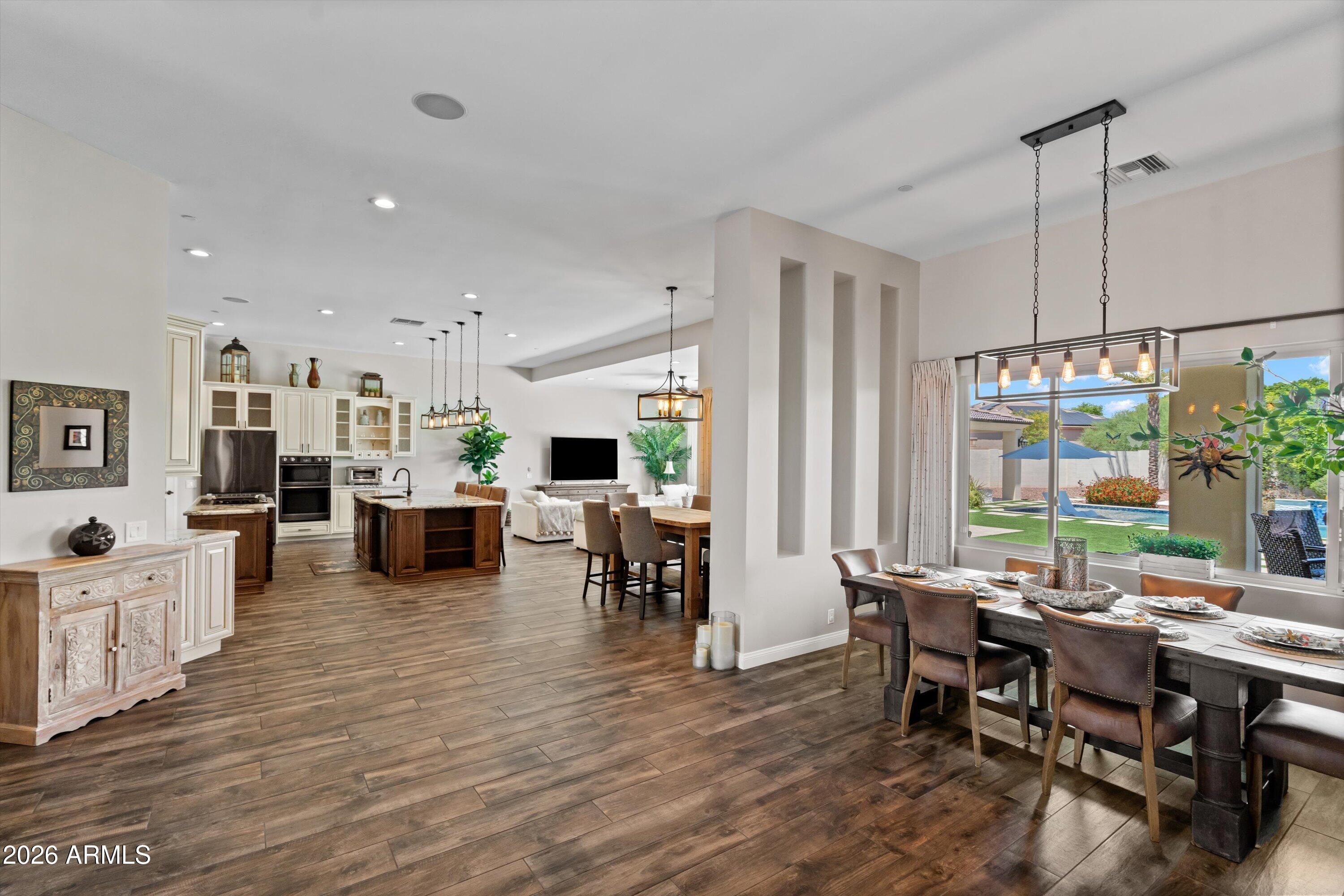 RUSSELL RANCH PHASE 3 REPLAT - Residential