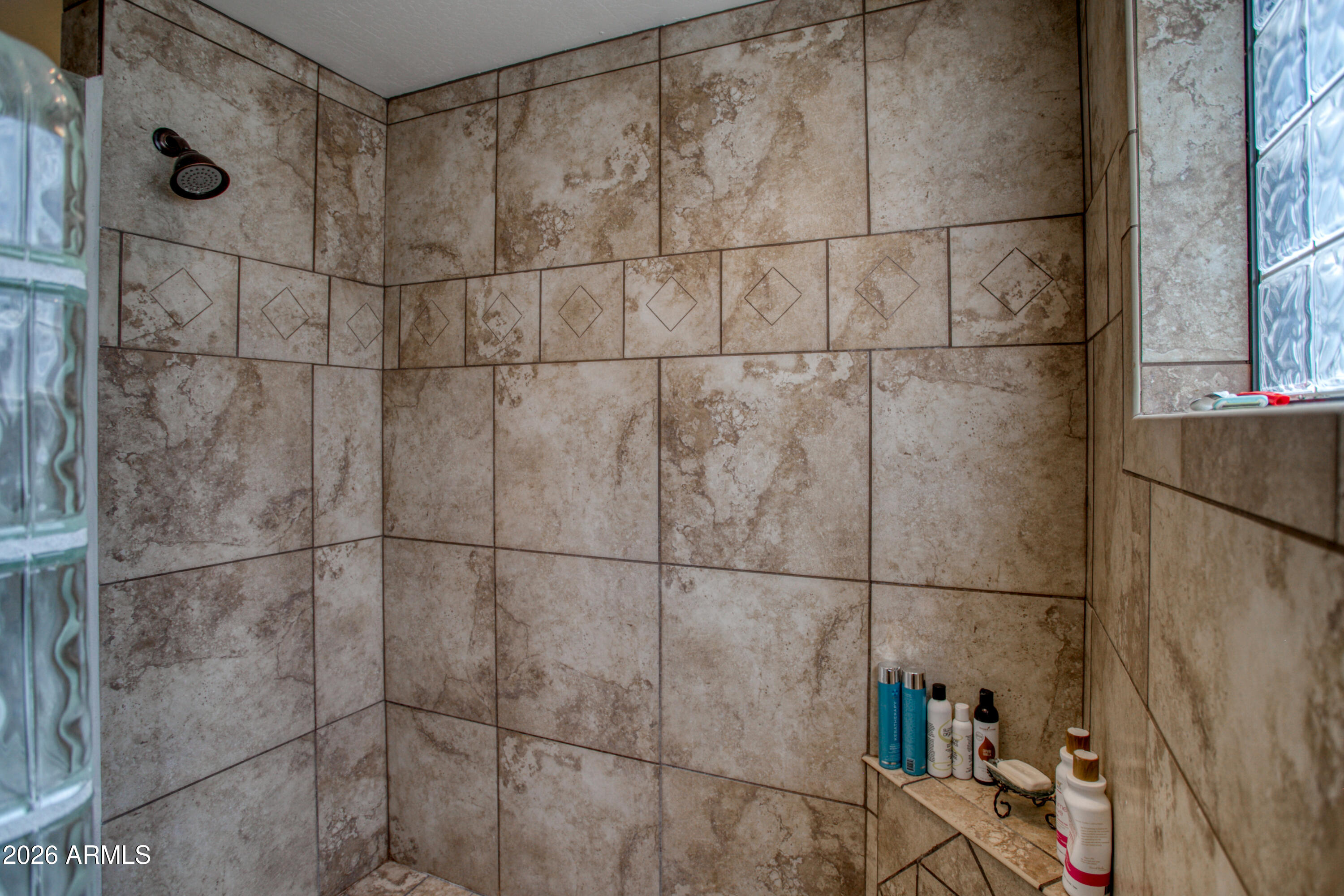 MOUNTAIN GATE UNIT 1 - Residential