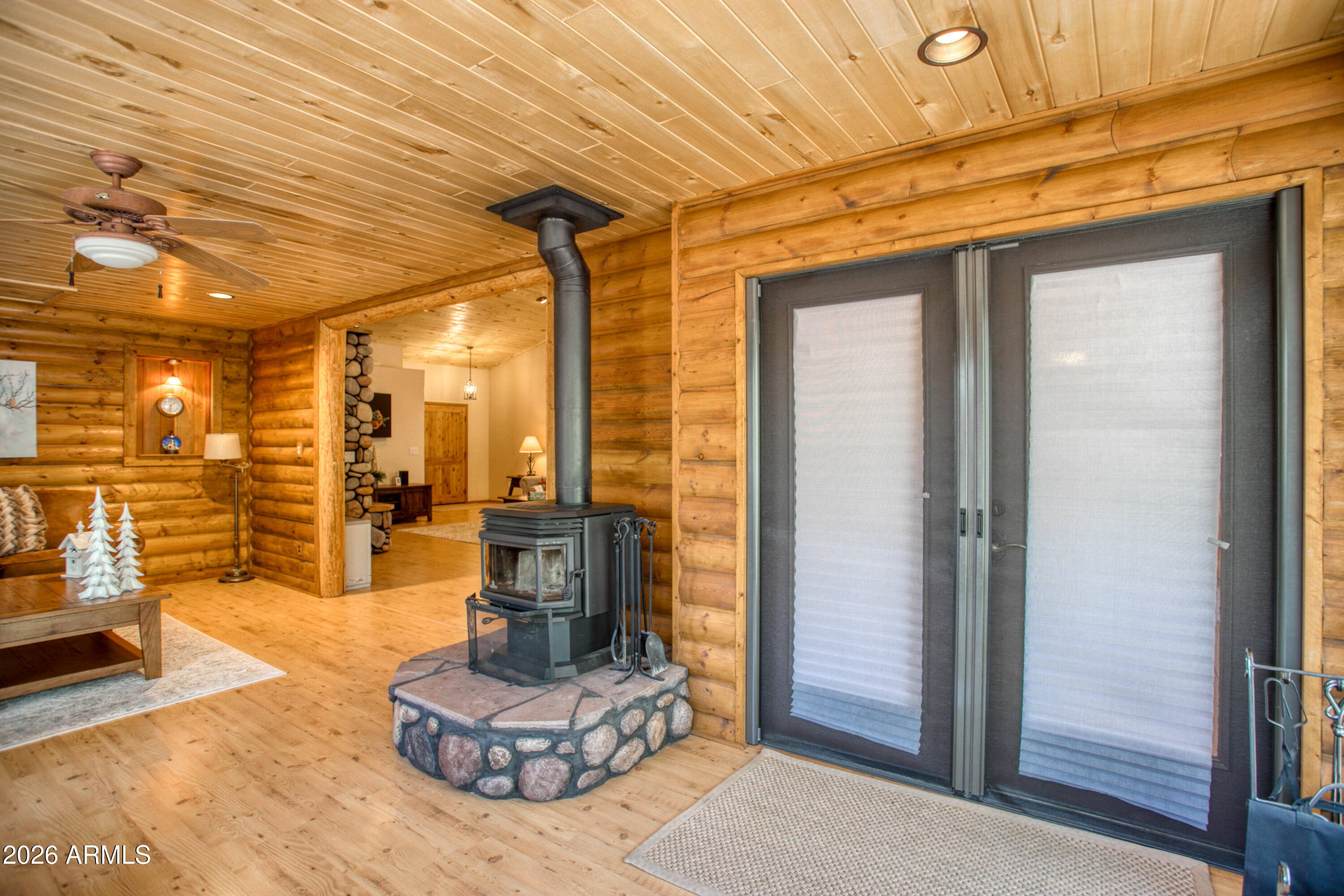 MOUNTAIN GATE UNIT 1 - Residential
