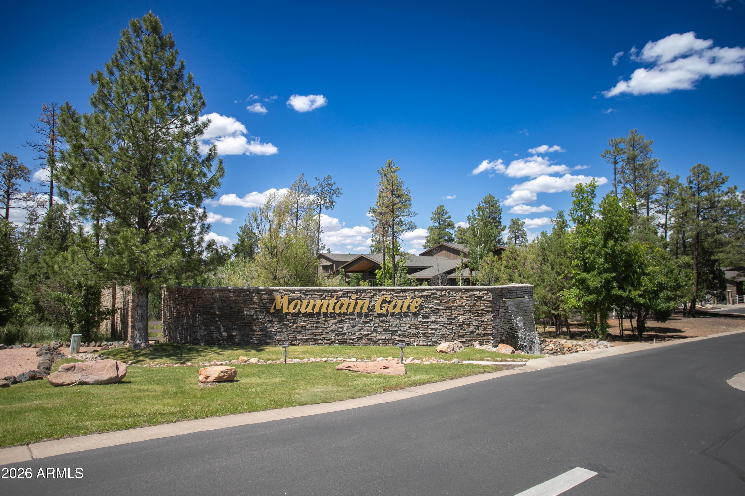 MOUNTAIN GATE UNIT 1 - Residential